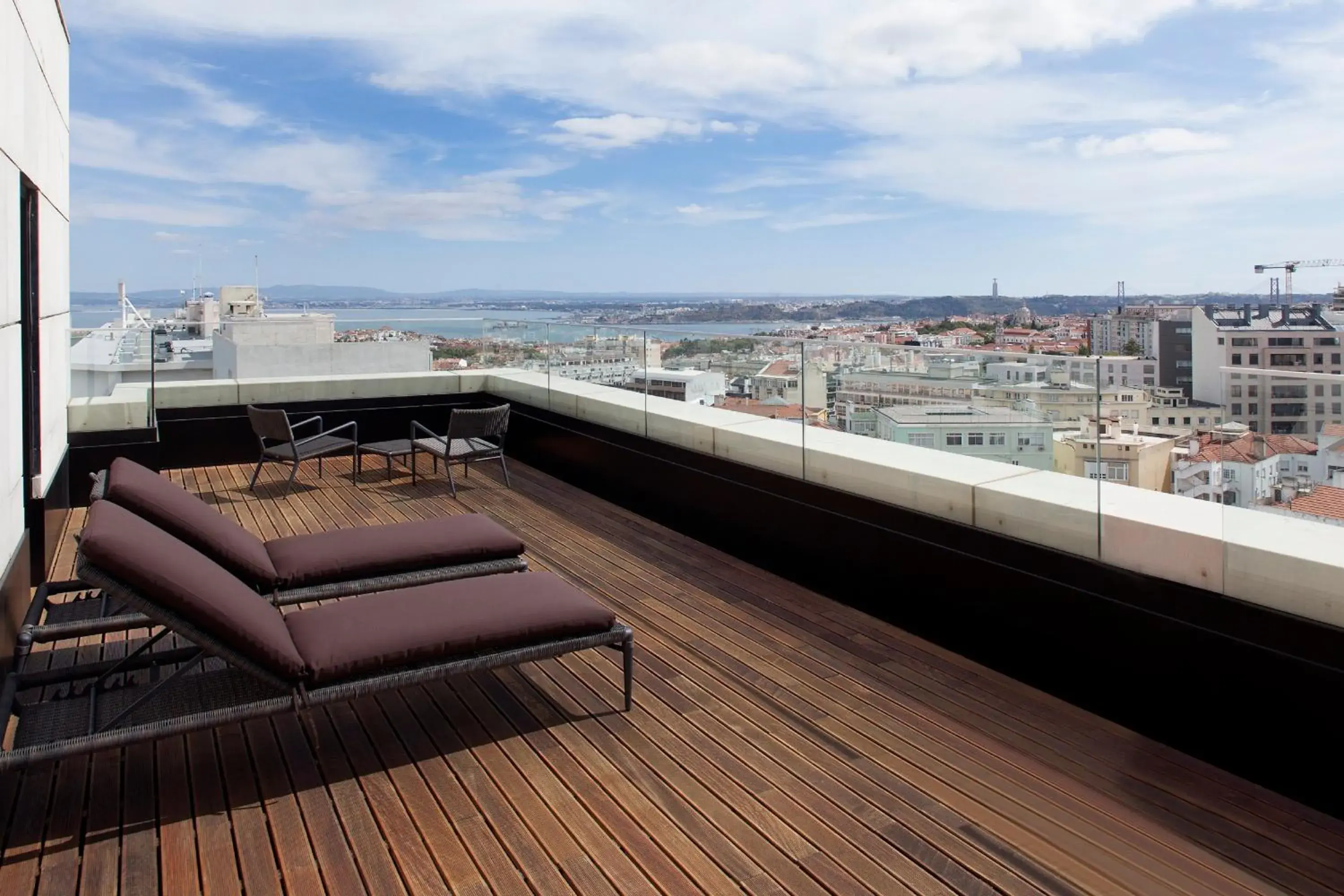 2 Story Suite with Terrace in InterContinental Lisbon by IHG 2 Story Suite with Terrace in InterContinental Lisbon by IHG