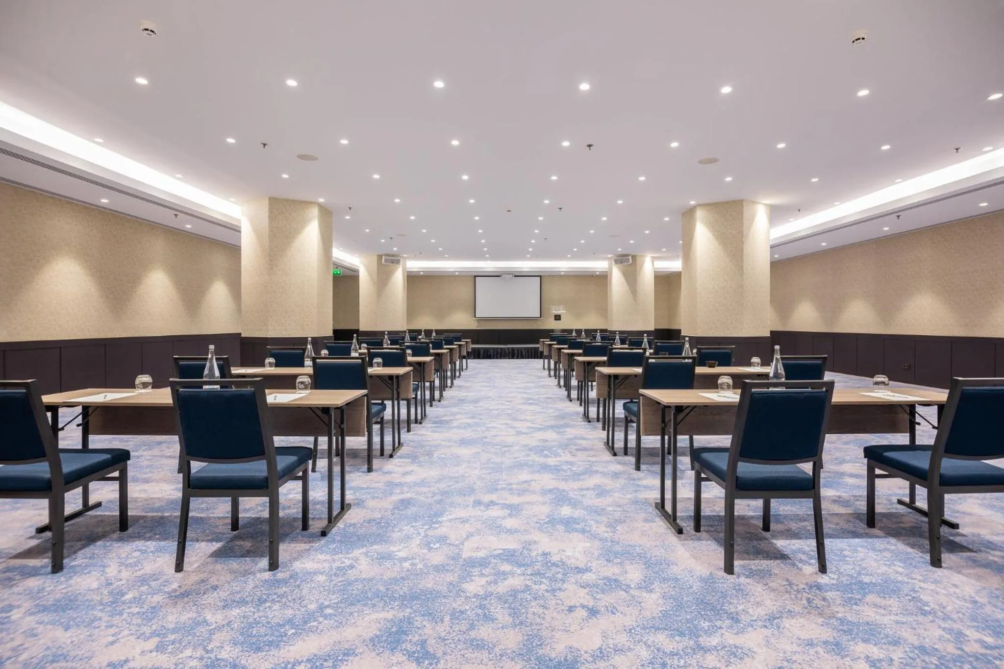 Meeting/conference room in InterContinental Lisbon by IHG