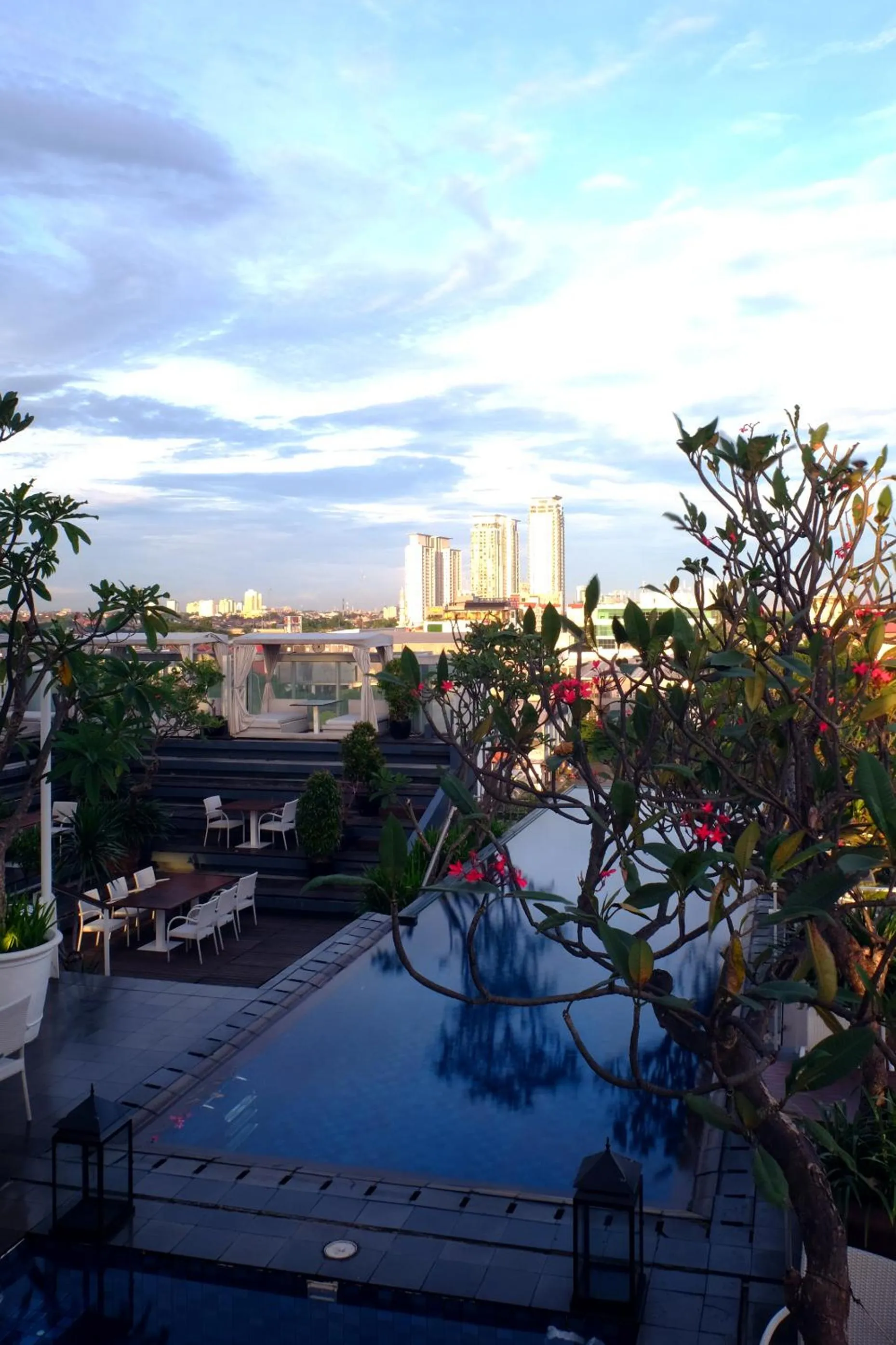 Nearby landmark in Kemang Icon