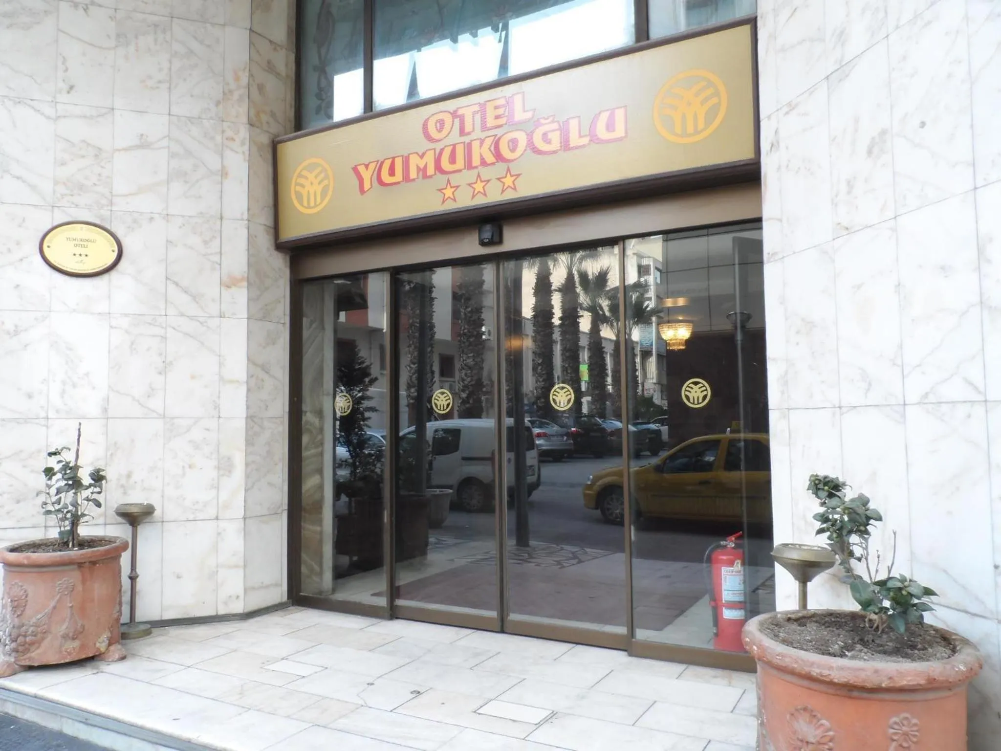 Facade/entrance in Yumukoglu Hotel