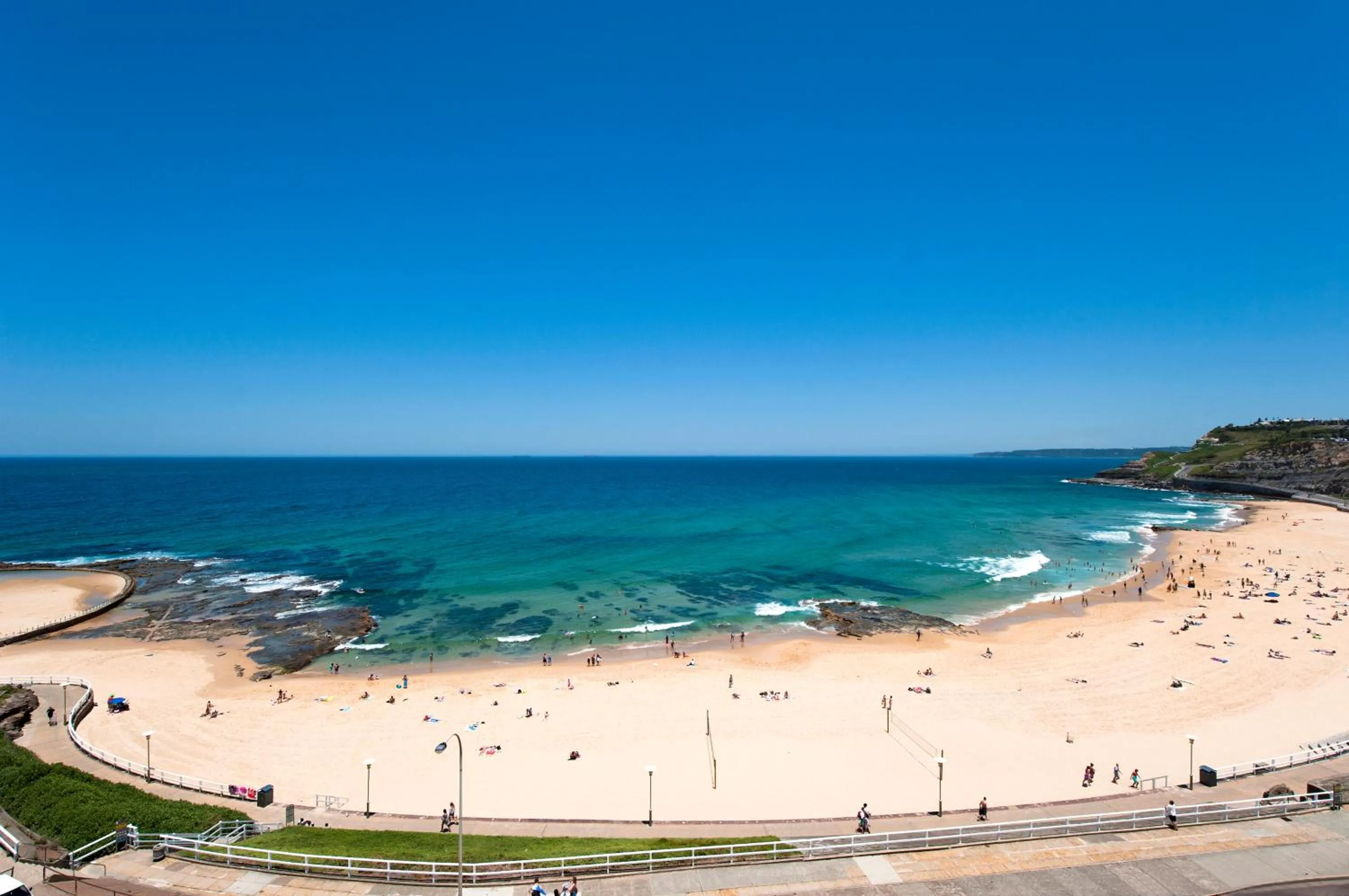 Day in Noah's On the Beach