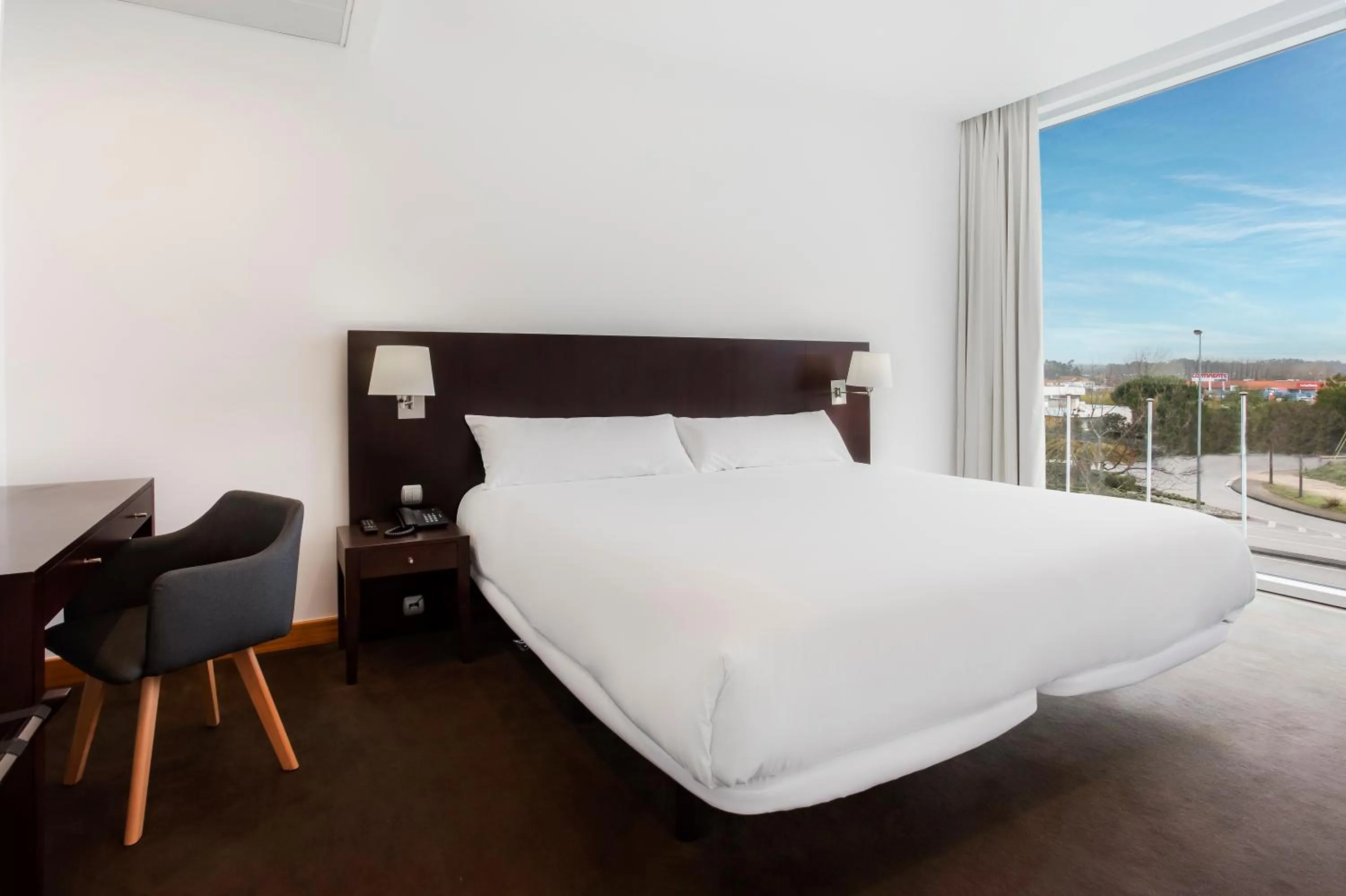 Bed in B&B HOTEL Cantanhede Coimbra