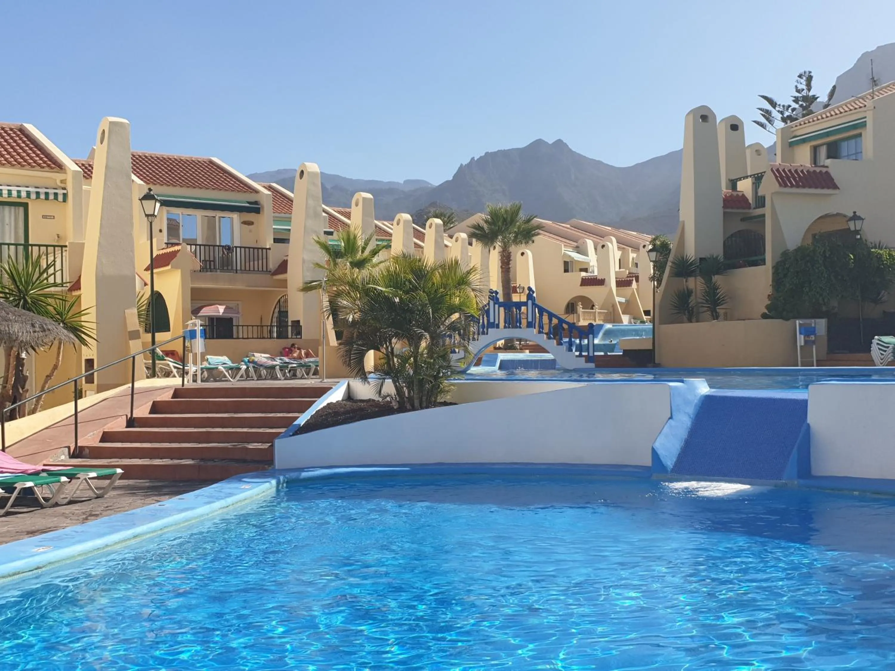 Swimming pool in Mareverde