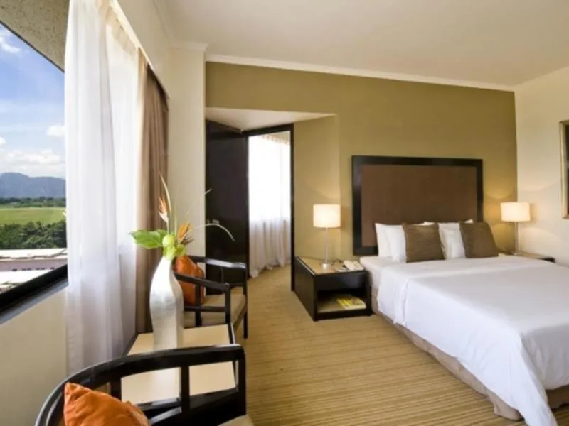 Bedroom, Bed in Impiana Hotel Ipoh