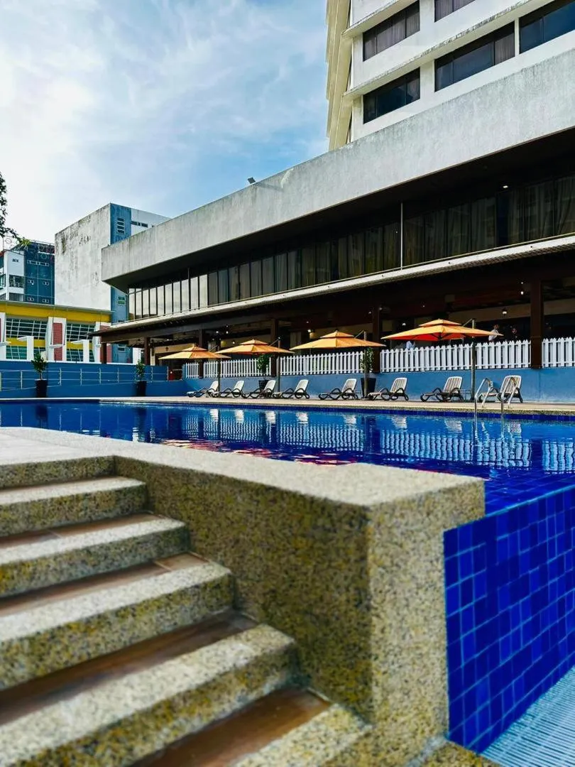 Swimming pool in Impiana Hotel Ipoh