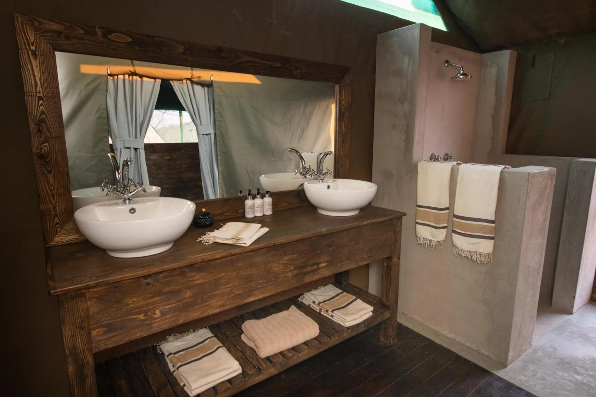 Bathroom in Parsons Hilltop Safari Camp