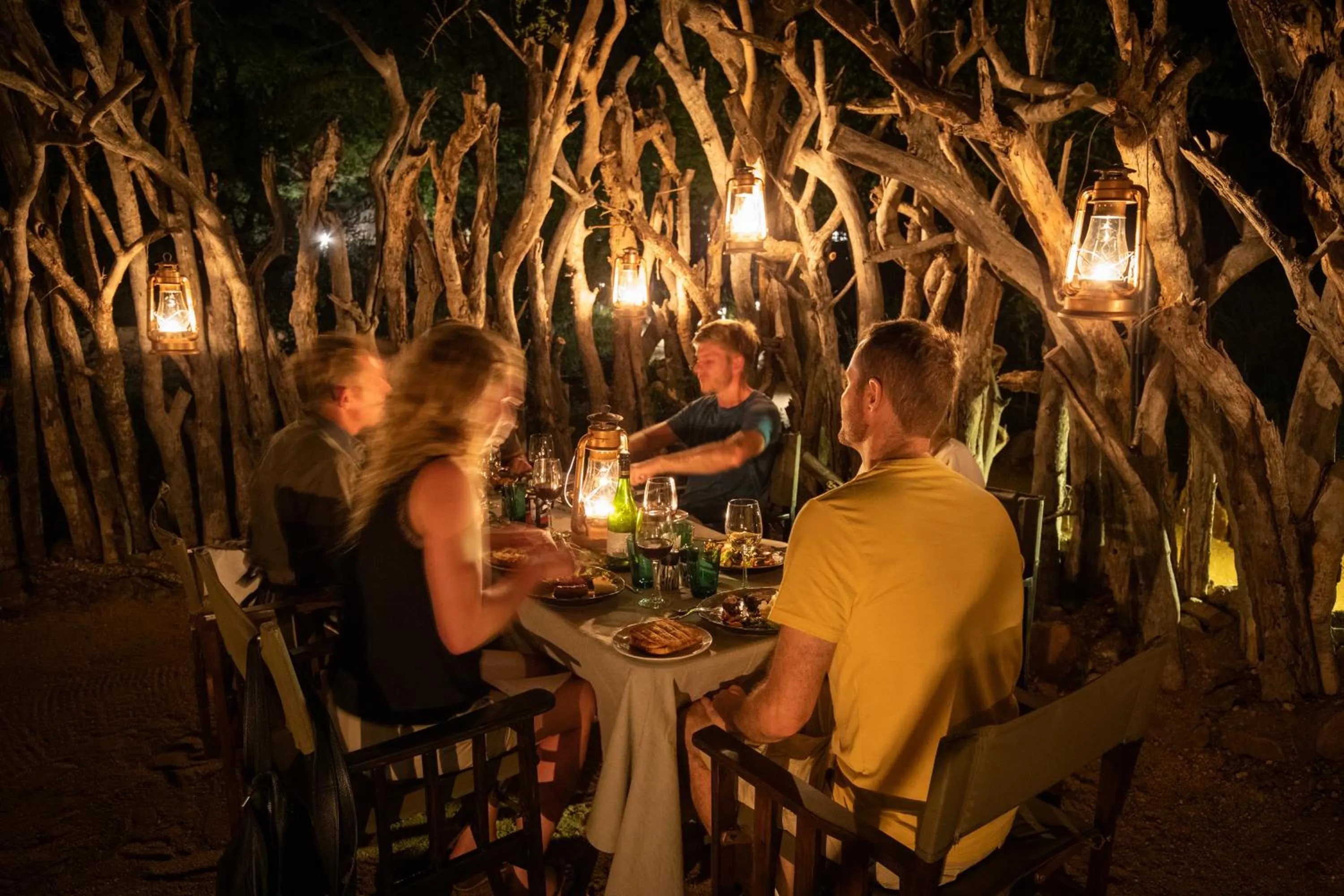 Restaurant/places to eat in Parsons Hilltop Safari Camp