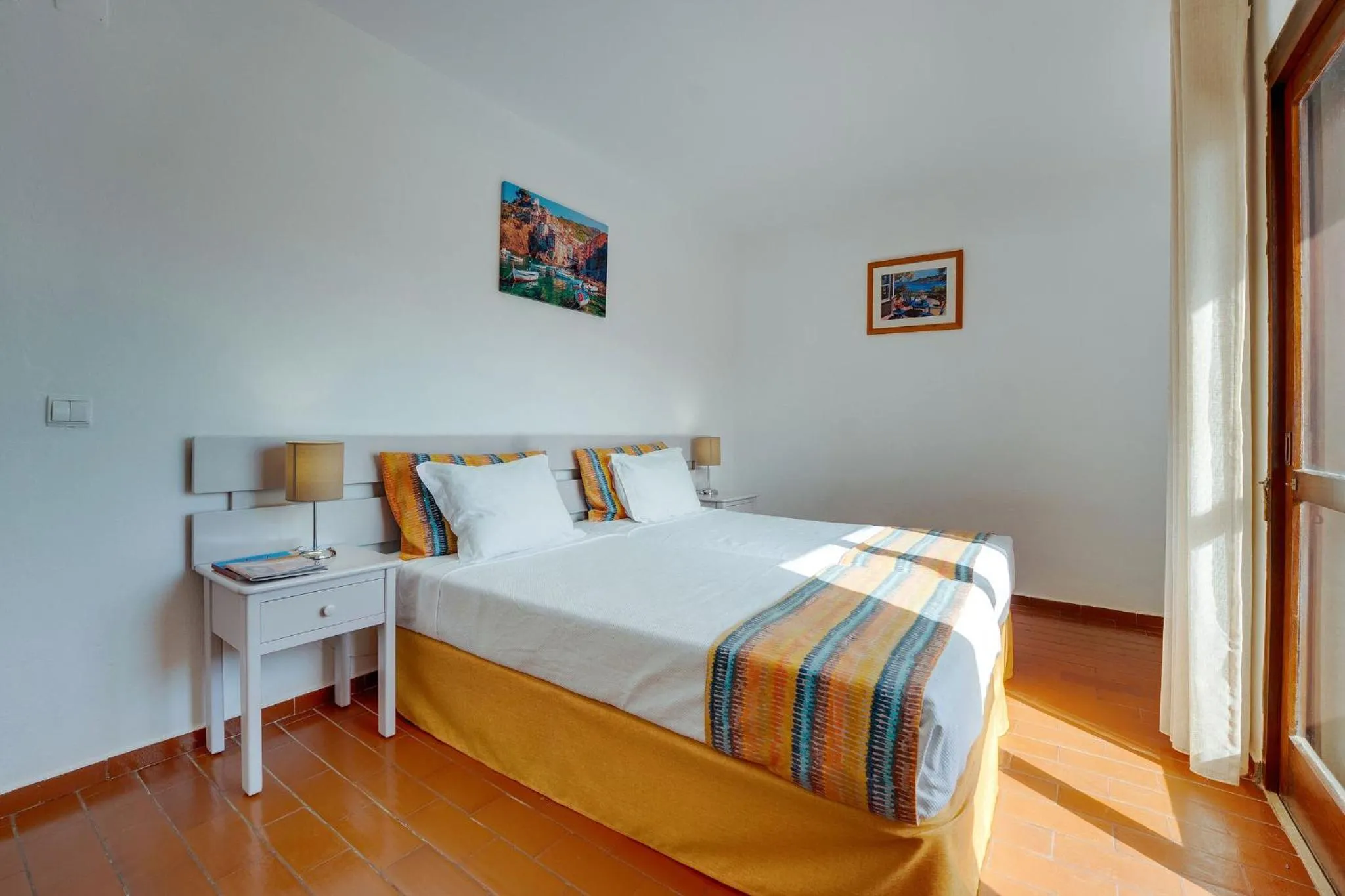 Bedroom, Bed in Muthu Balaia Sol