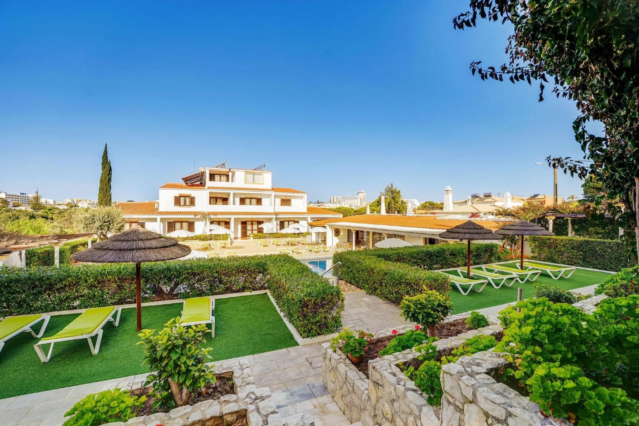 Property building in Muthu Balaia Sol