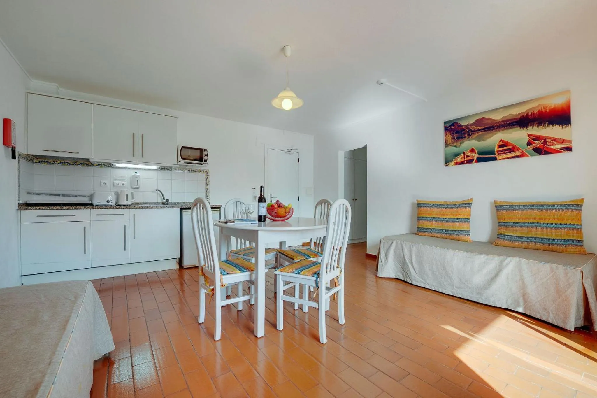 Kitchen or kitchenette, Bed in Muthu Balaia Sol