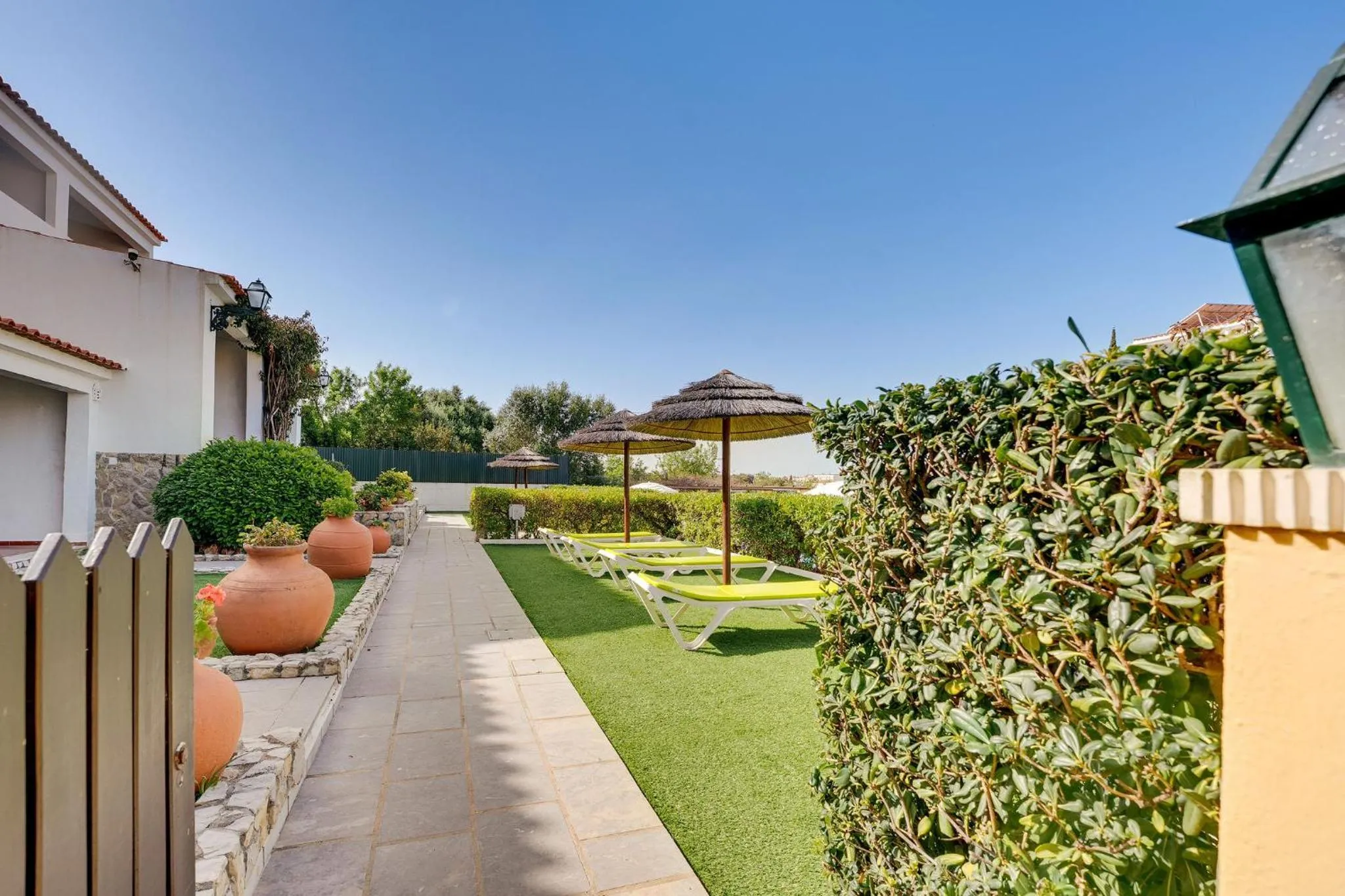 Garden in Muthu Balaia Sol