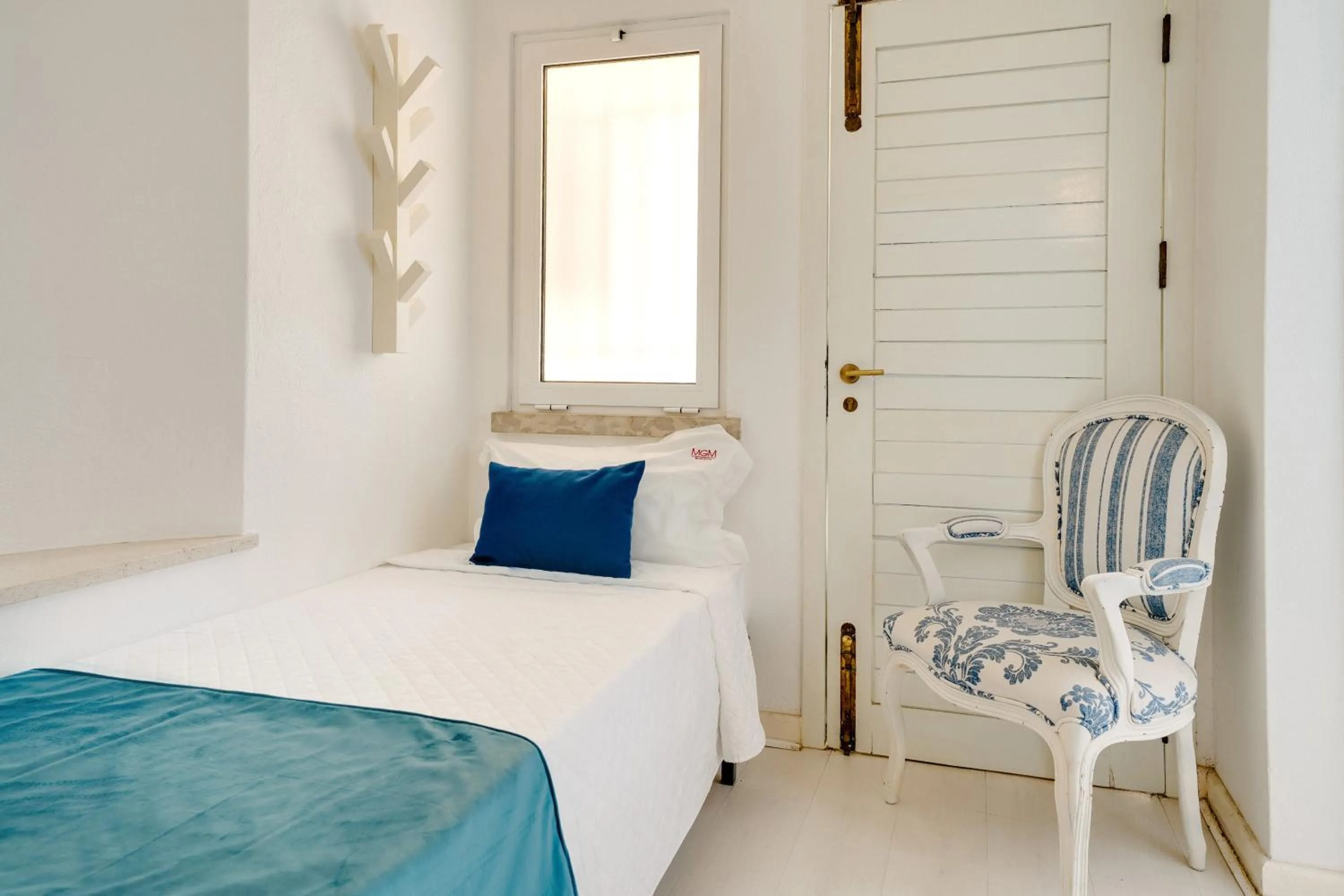 Bedroom, Bed in Muthu Clube Praia da Oura