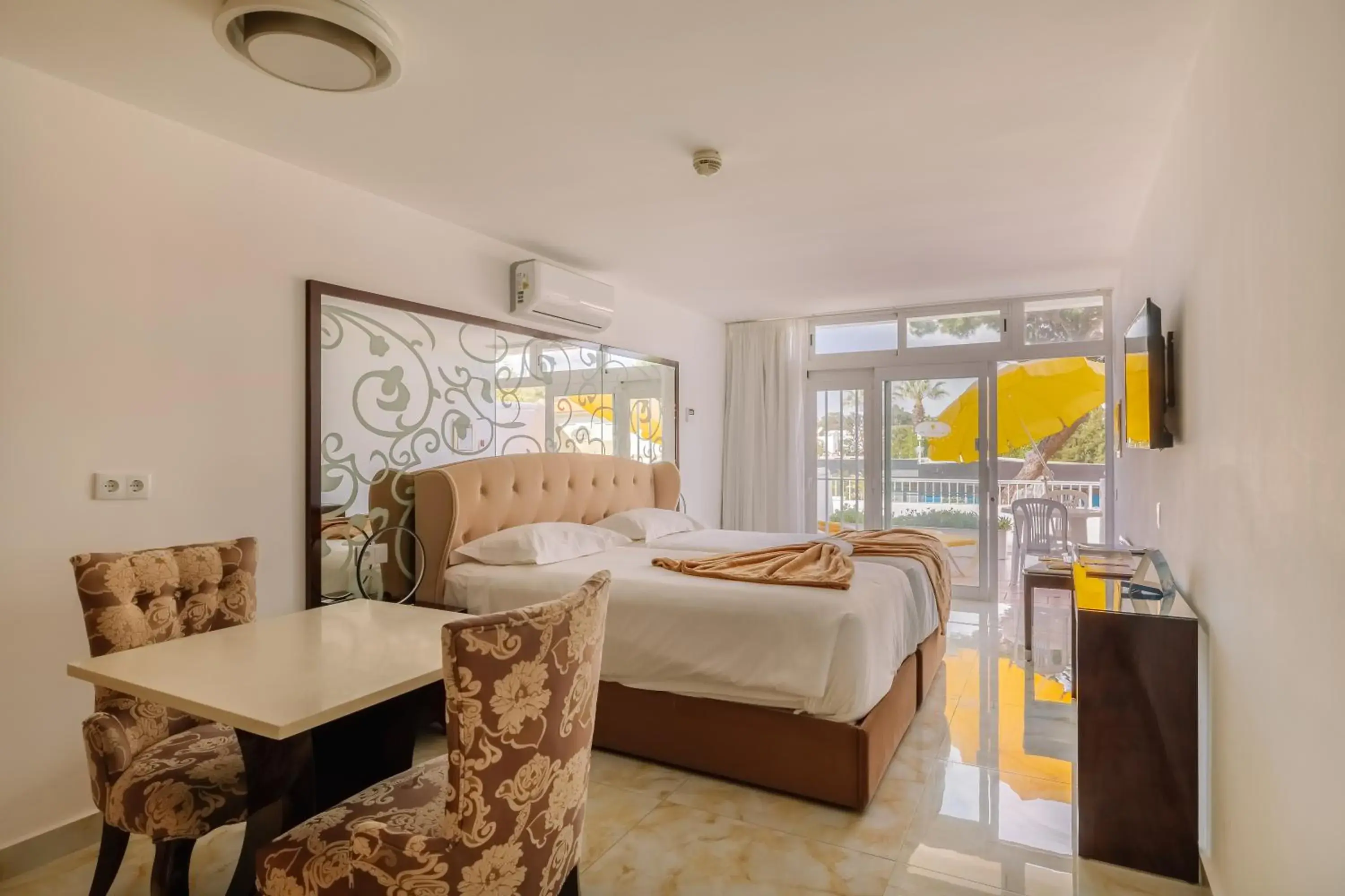 Deluxe Terrace Room with Sea or Pool View in Muthu Clube Praia da Oura Deluxe Terrace Room with Sea or Pool View in Muthu Clube Praia da Oura