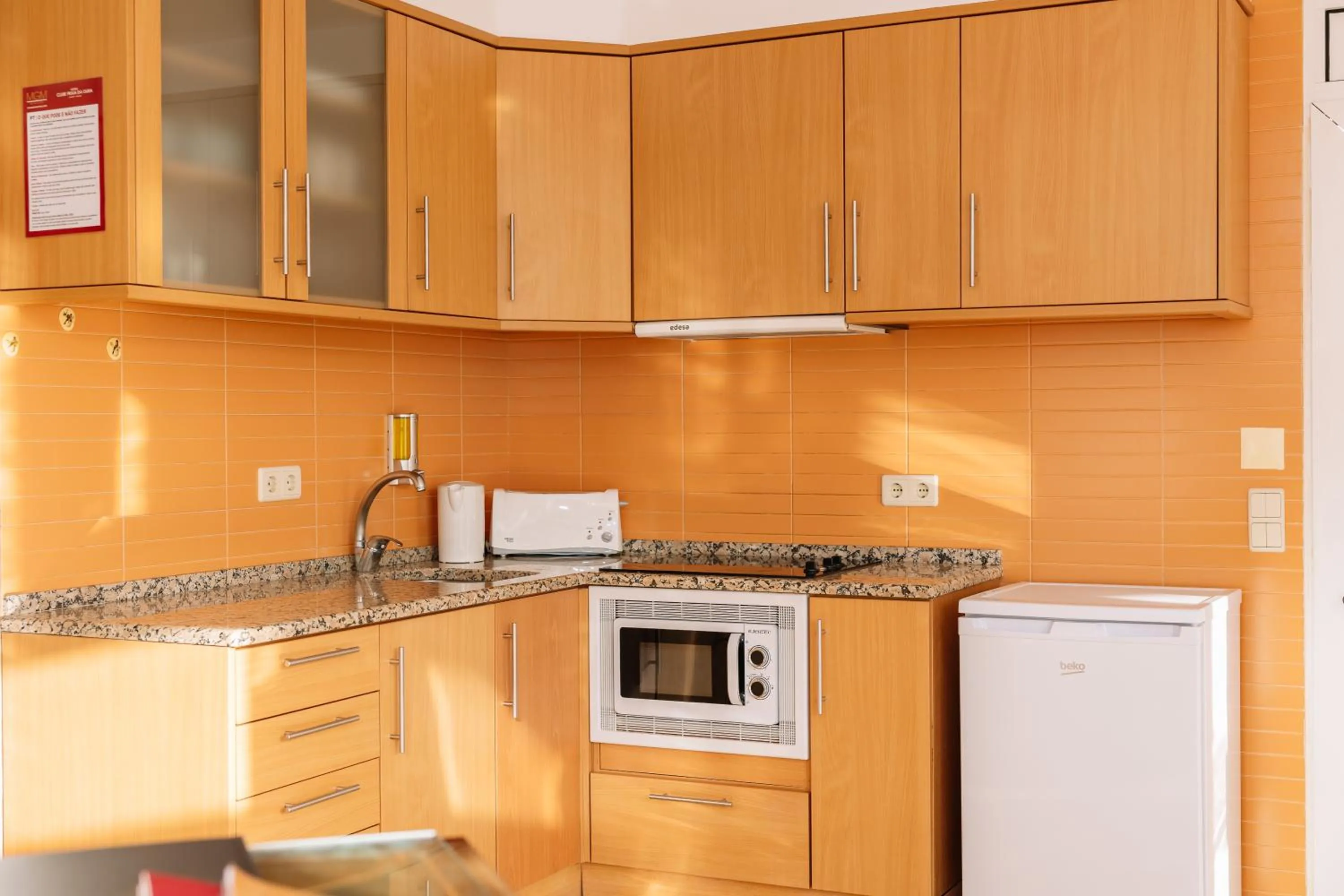 Coffee/tea facilities in Muthu Clube Praia da Oura