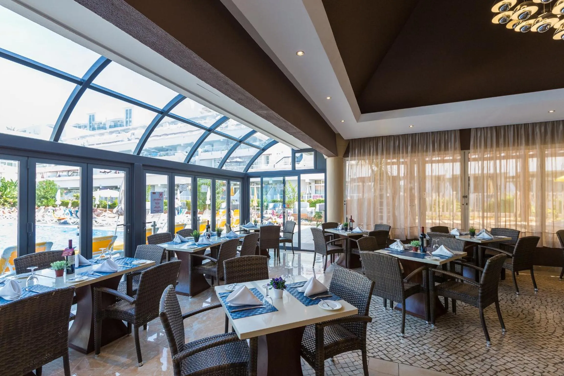 Restaurant/places to eat in Muthu Clube Praia da Oura