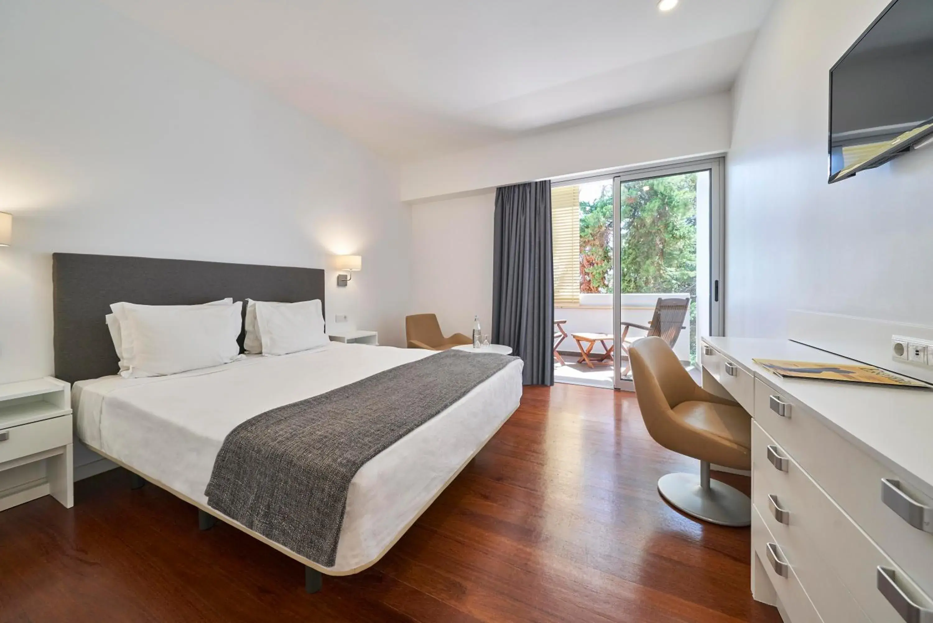 Superior Double or Twin Room - single occupancy in Hotel Porto Santo & Spa Superior Double or Twin Room - single occupancy in Hotel Porto Santo & Spa