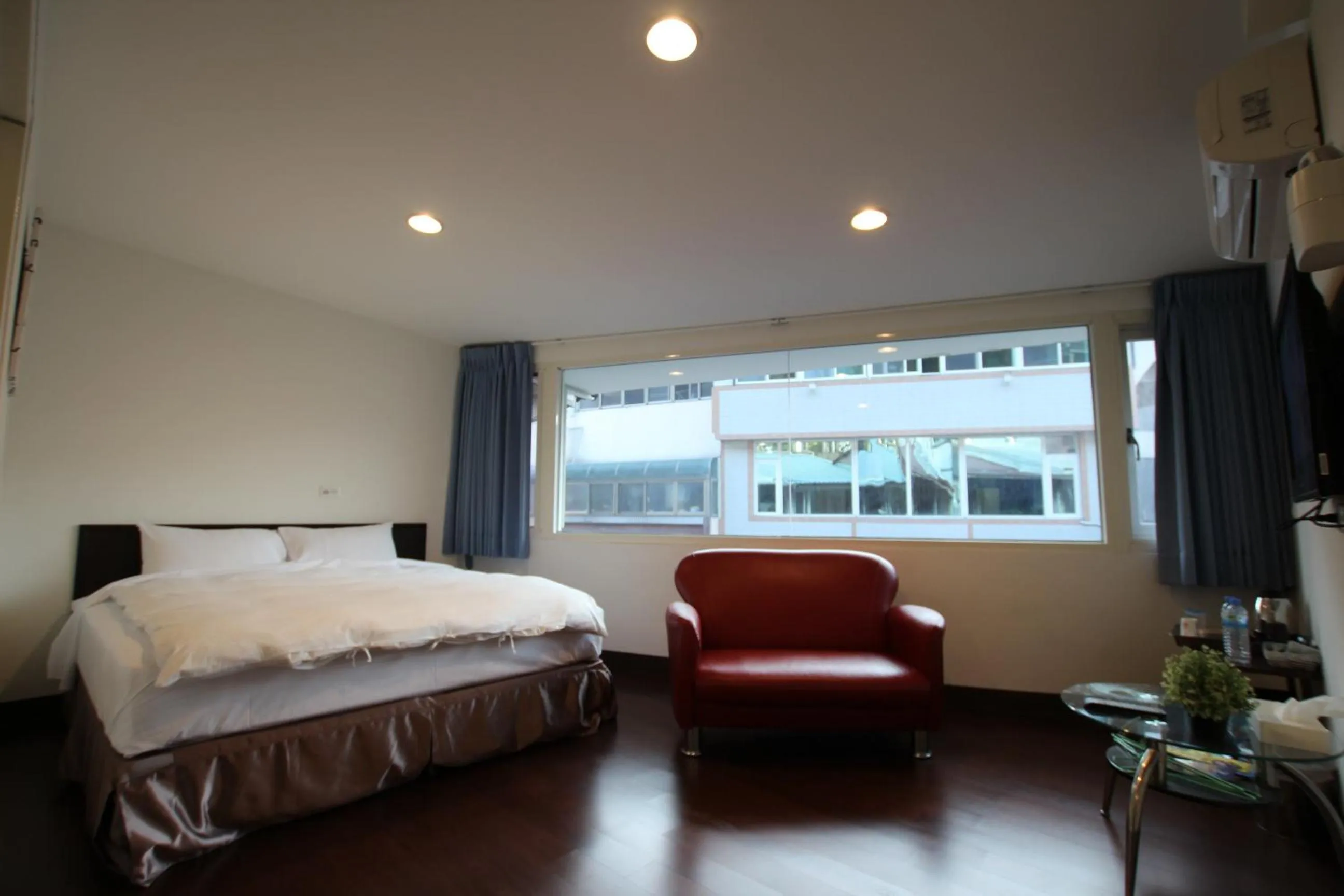 Day, Bed in Tanxiang Resort Hotel Sun Moon Lake Harbour - Sun Moon Lake Pier