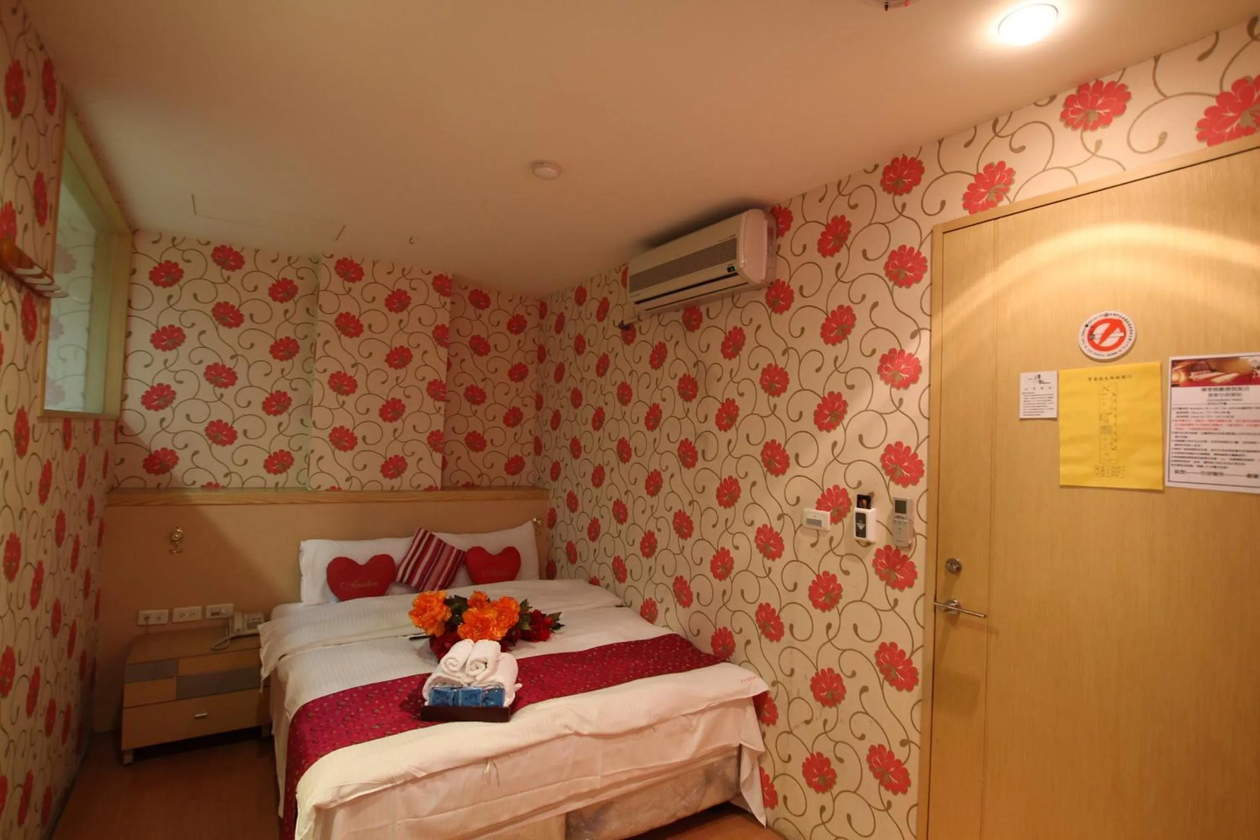 Photo of the whole room, Bed in Tanxiang Resort Hotel Sun Moon Lake Harbour - Sun Moon Lake Pier