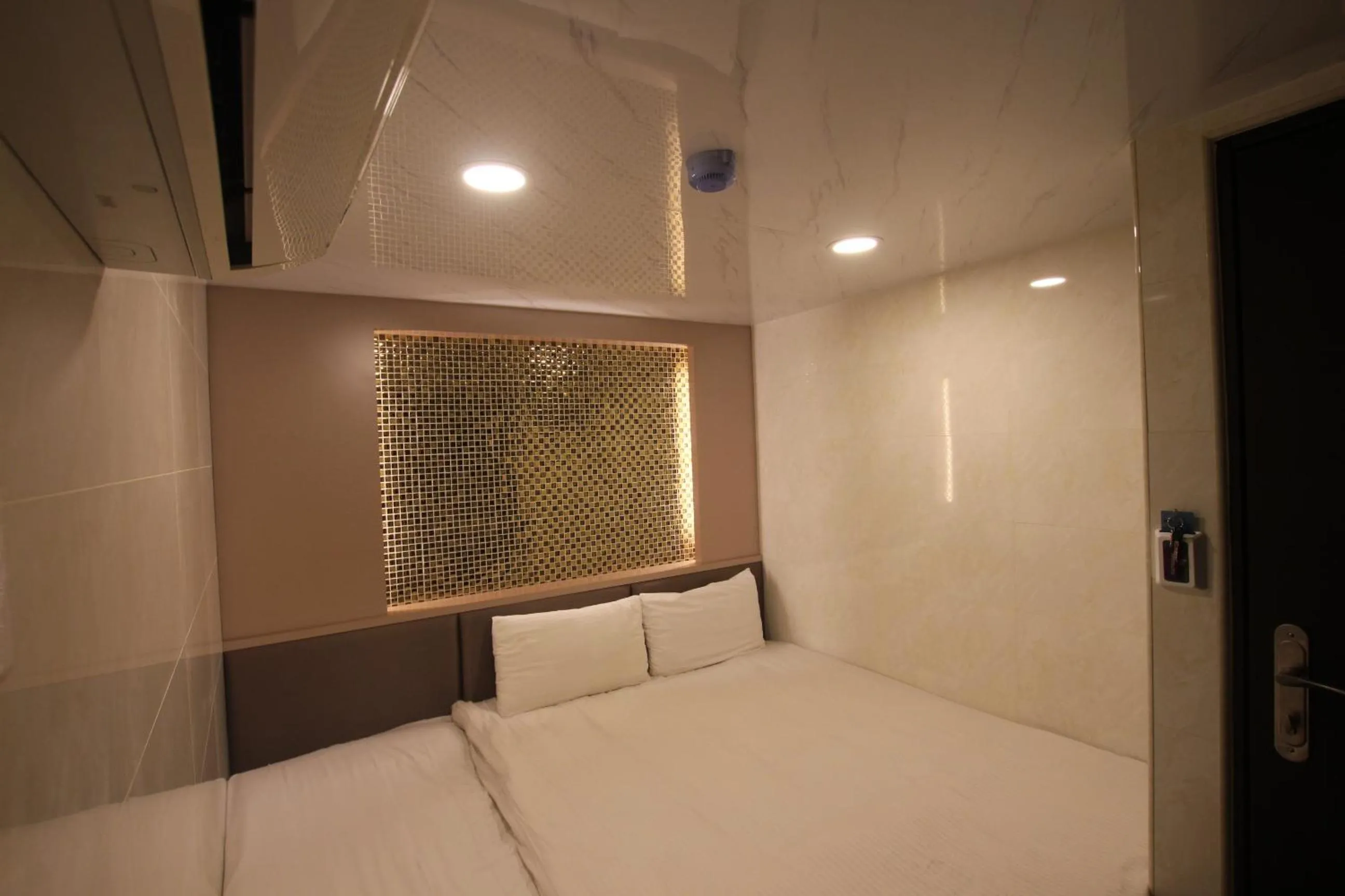 Bed in Tanxiang Resort Hotel Sun Moon Lake Harbour - Sun Moon Lake Pier