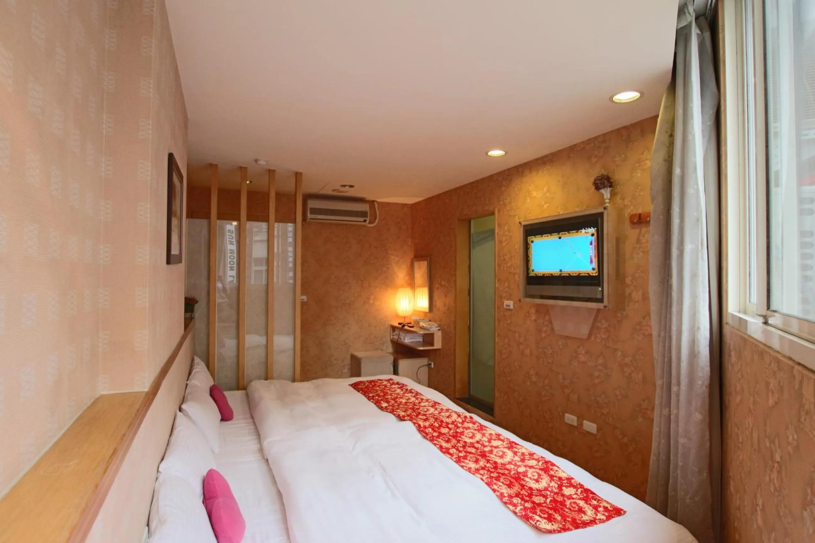 Photo of the whole room, Bed in Tanxiang Resort Hotel Sun Moon Lake Harbour - Sun Moon Lake Pier