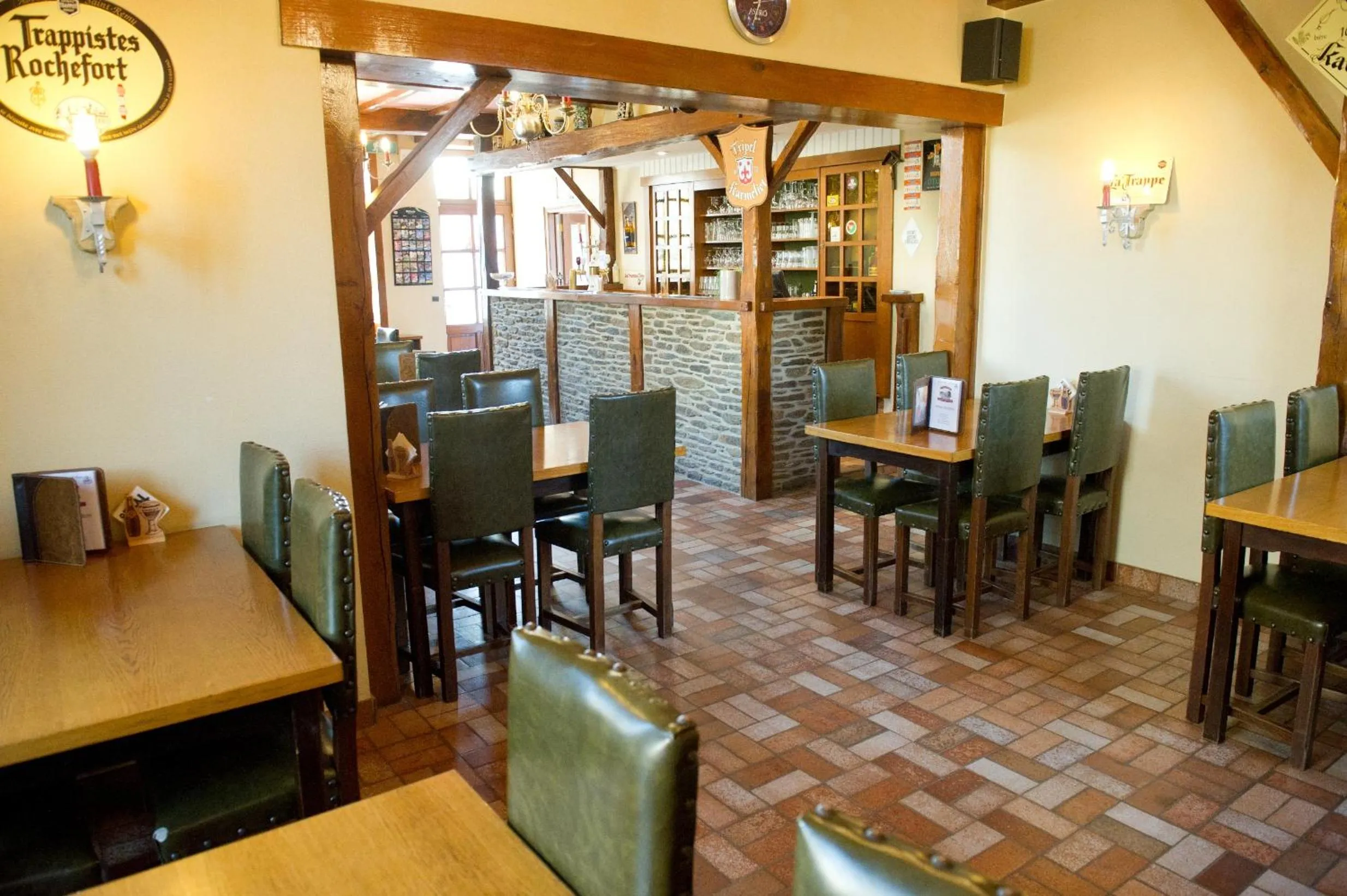 Lounge or bar in Auberge Saint-Martin