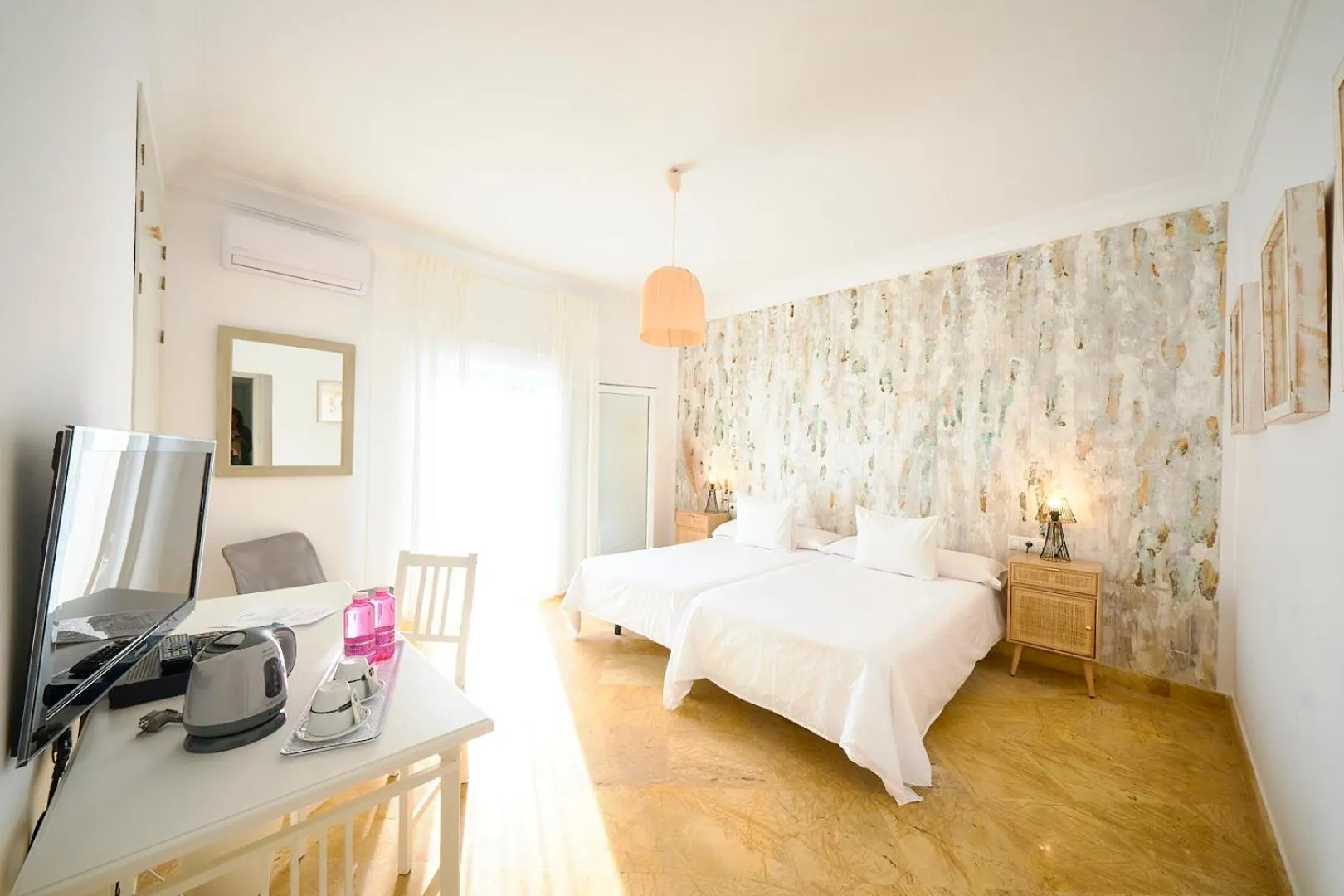 Balcony/Terrace in Labreña Hotel