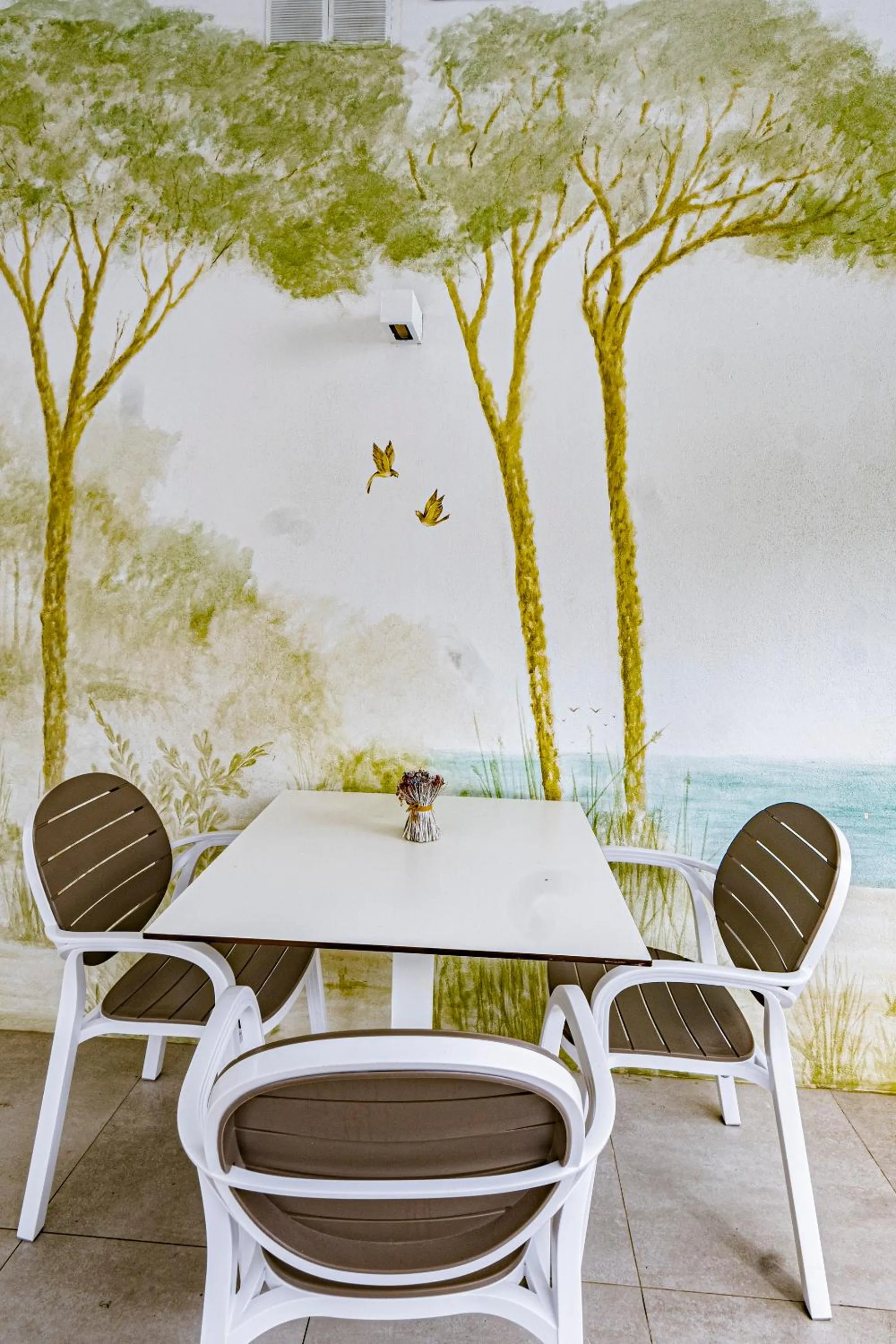 Swimming pool in Labreña Hotel