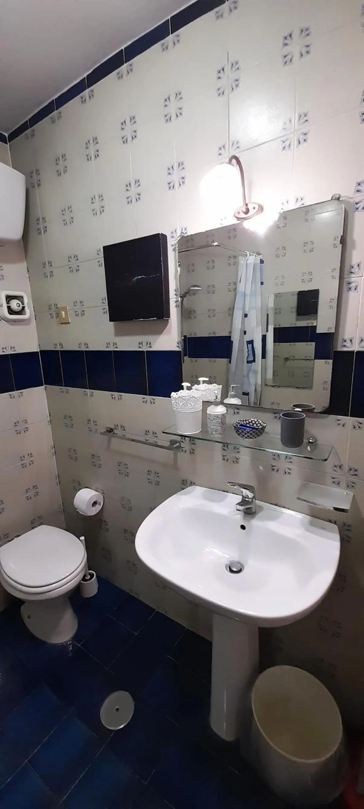 Bathroom in L'Atelier Vedi Napoli ai tuoi piedi