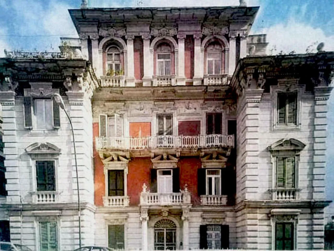 Property building in L'Atelier Vedi Napoli ai tuoi piedi
