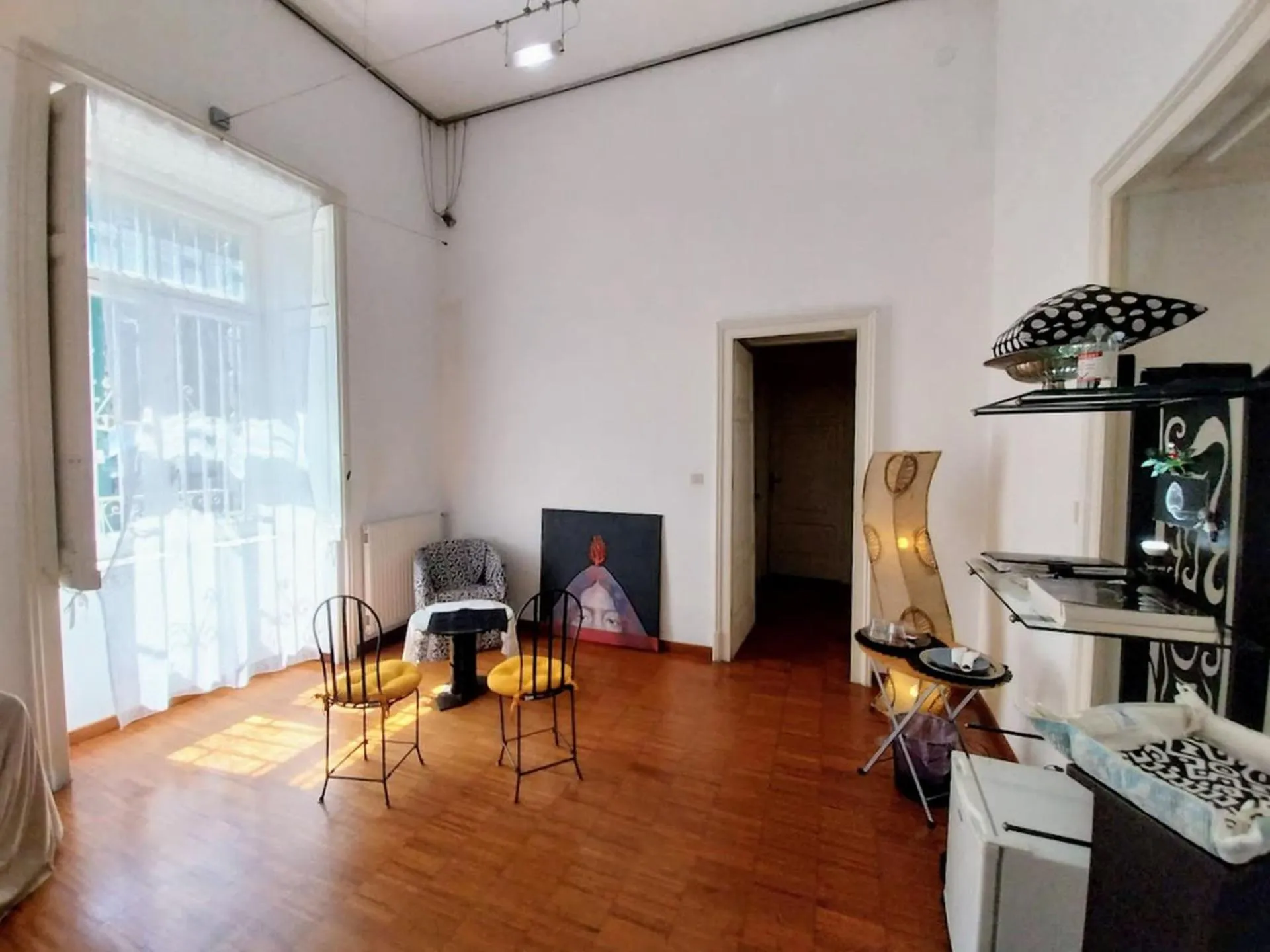 Dining area in L'Atelier Vedi Napoli ai tuoi piedi