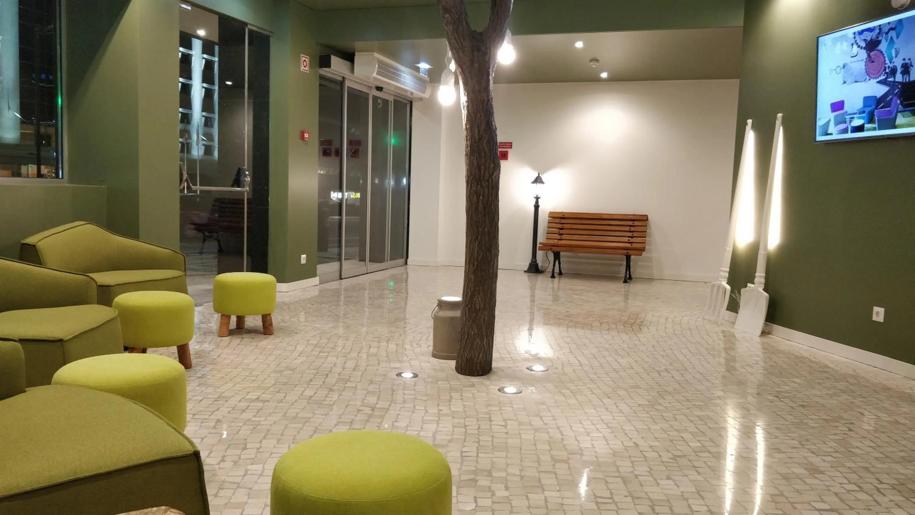 Lobby or reception in Ibis Styles Lisboa Centro Marquês de Pombal