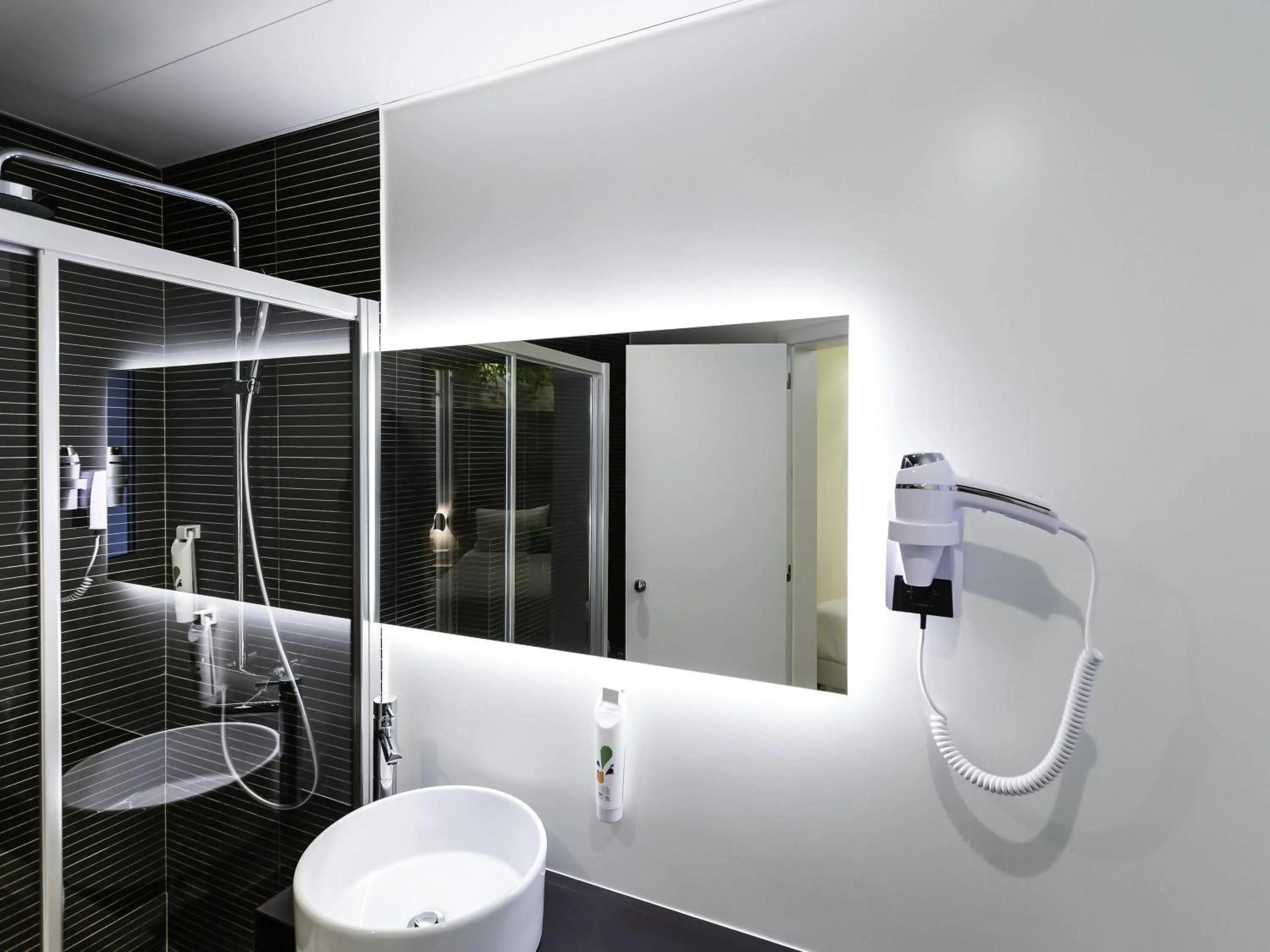 Bedroom in Ibis Styles Lisboa Centro Marquês de Pombal