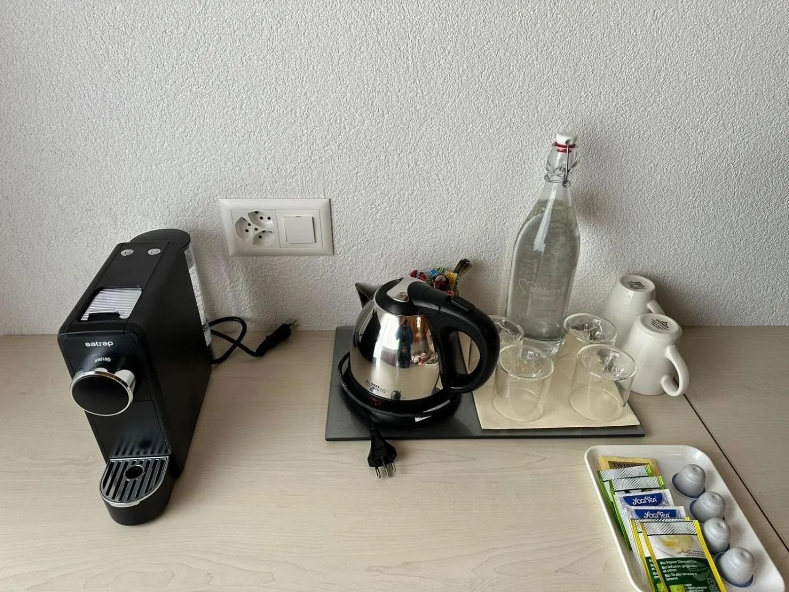 Coffee/tea facilities in Chalet Gafri -Boutique B&B - comfort and hospitality - near Interlaken