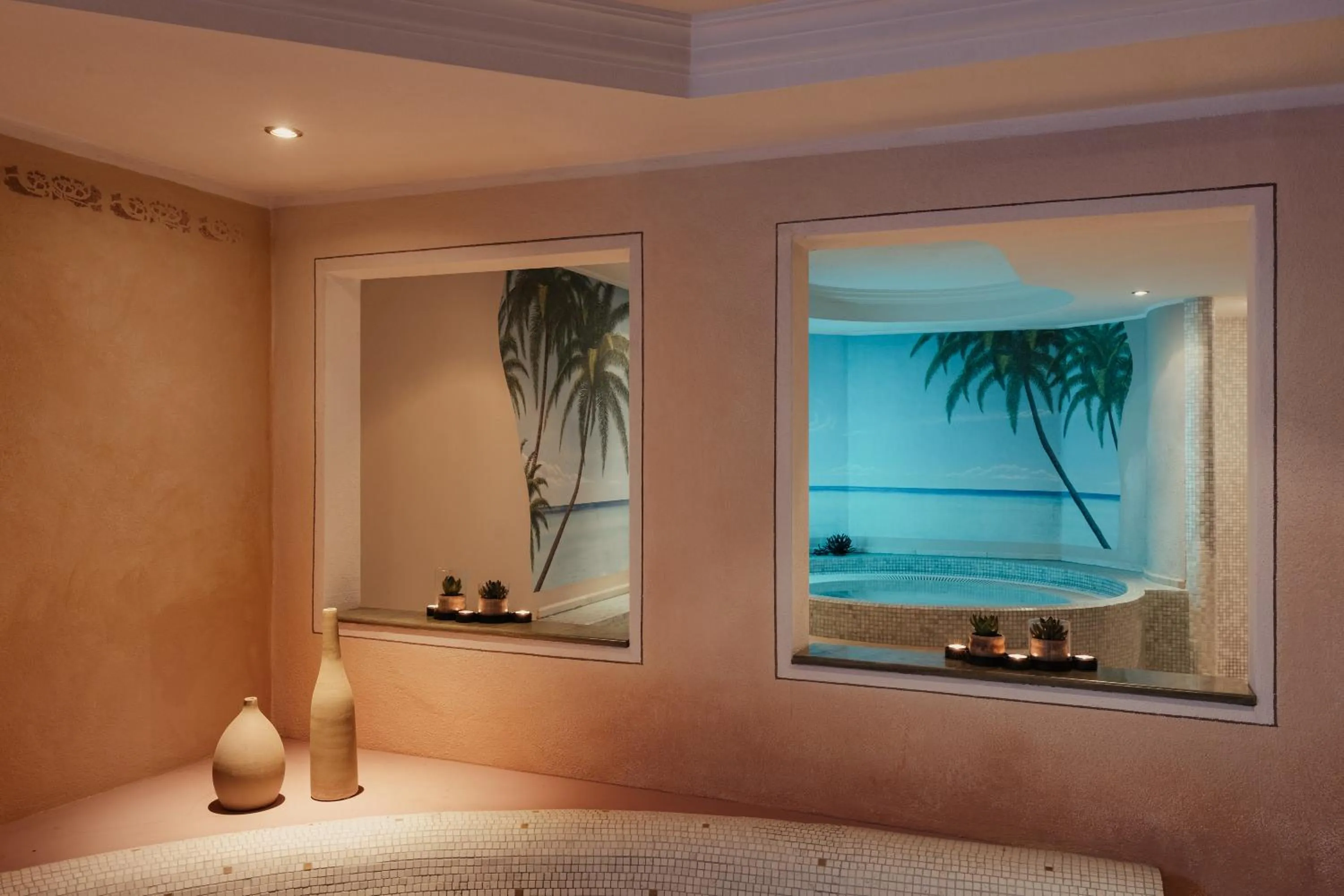 Hot Tub in Hotel Alpenrose