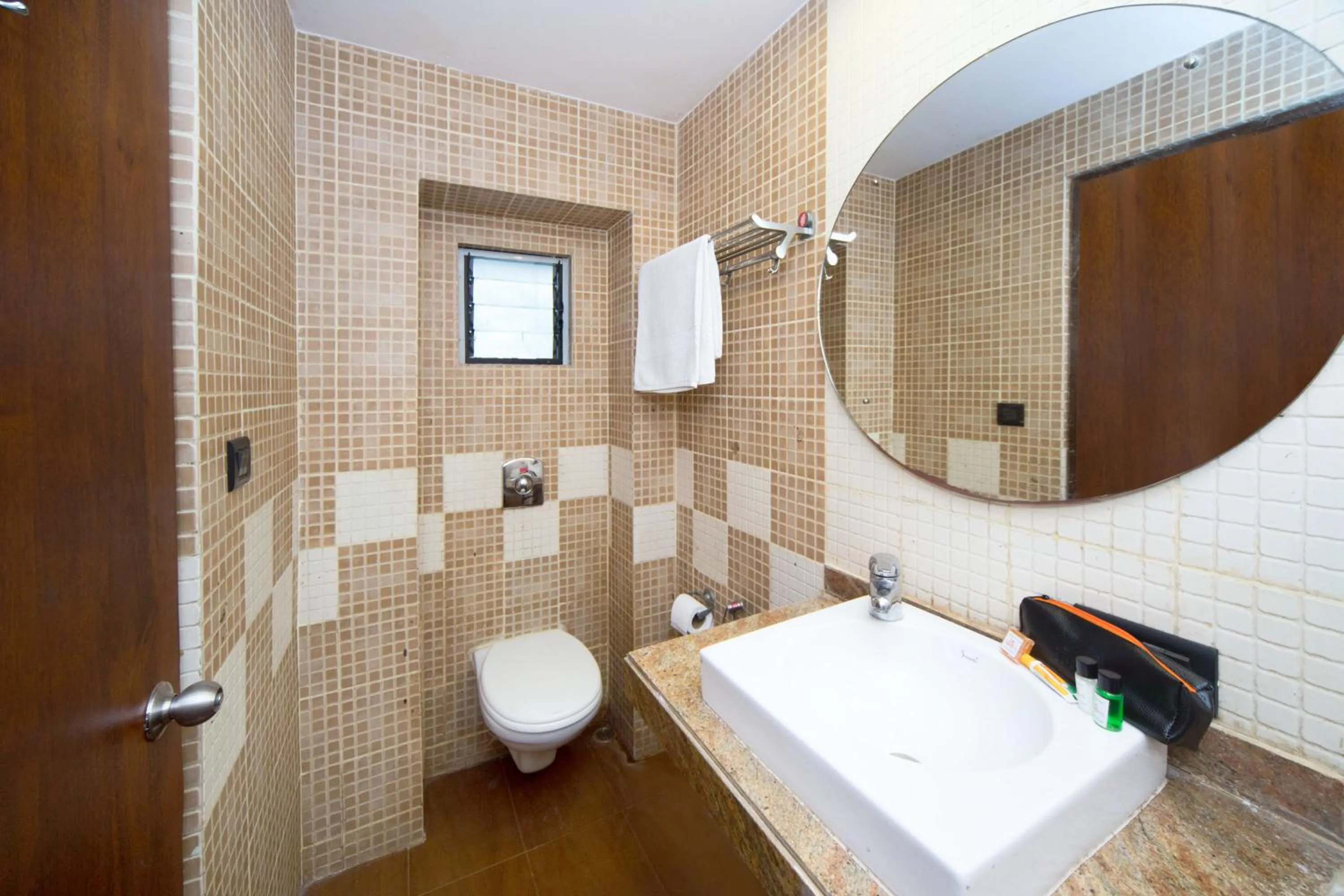 Shower in Bhammar's Inn - A Pure Veg