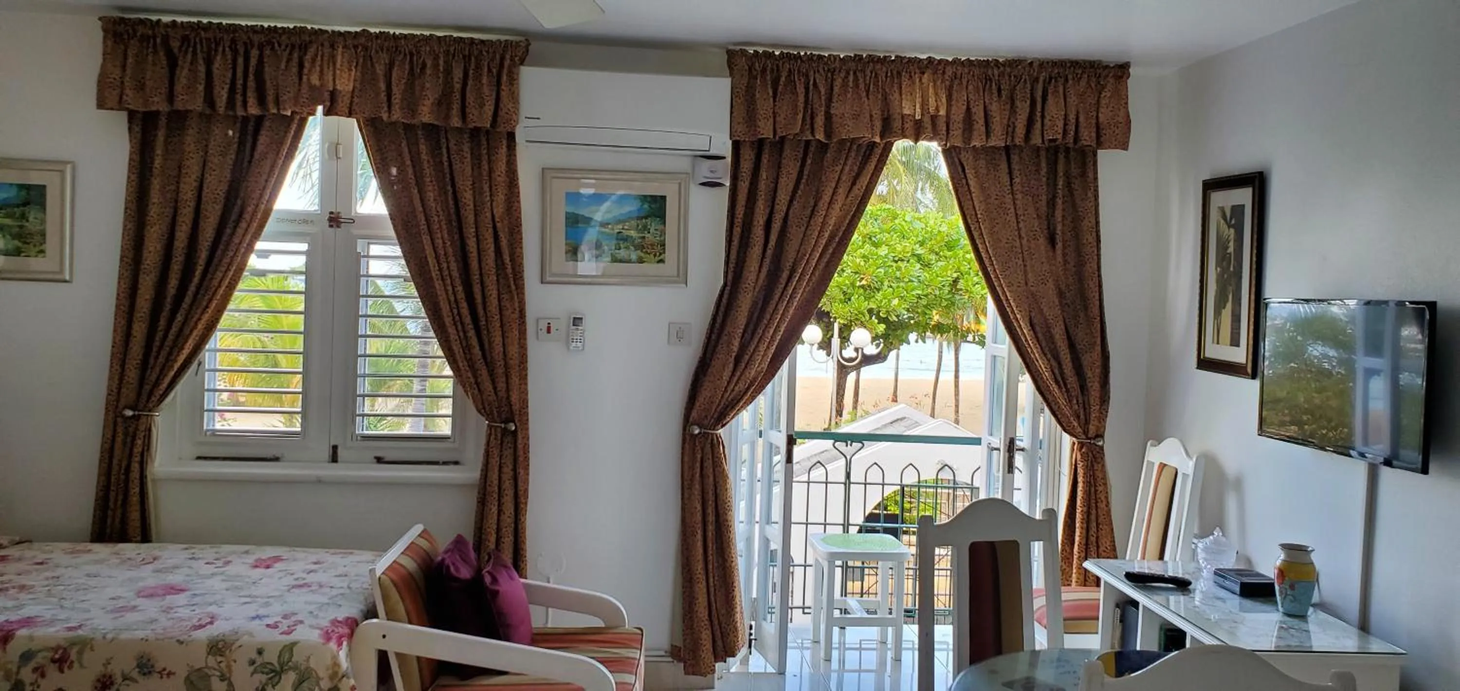 Photo of the whole room, Bed in Sandcastles Resort, Ocho Rios