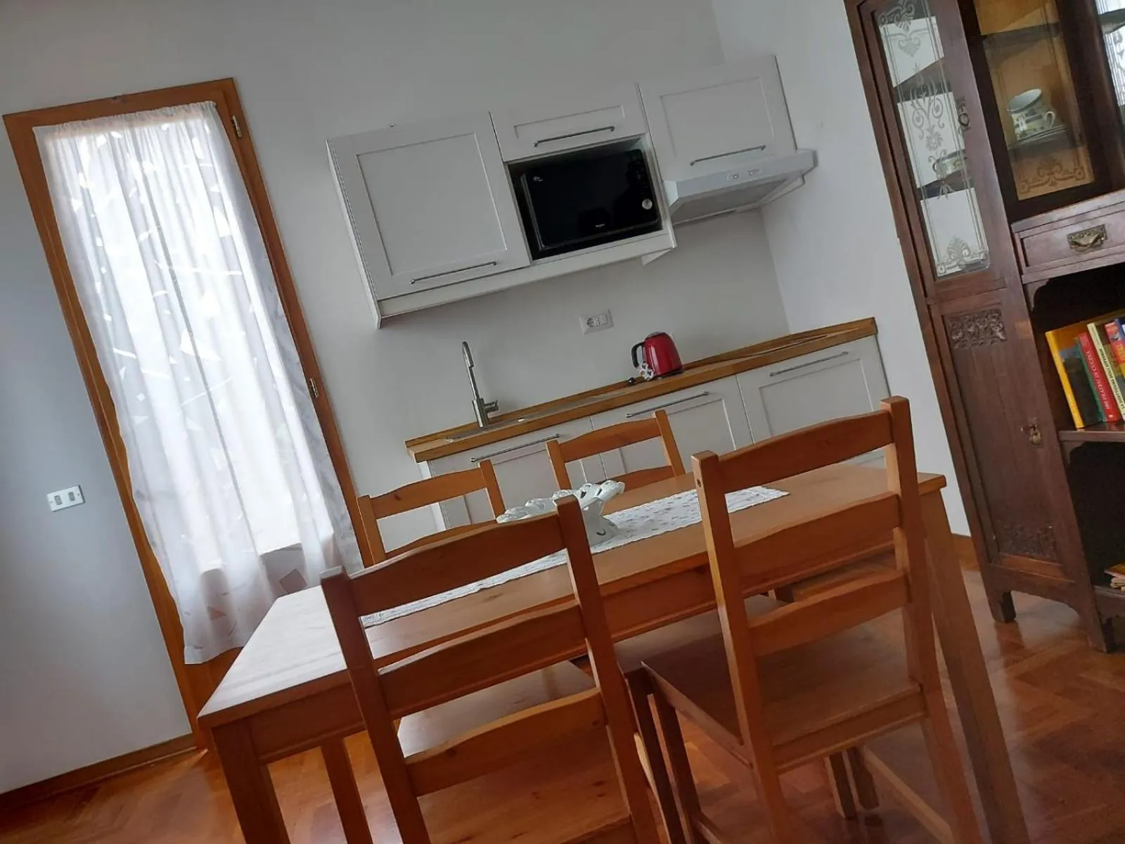 Kitchen or kitchenette in Gli Oleandri B&B