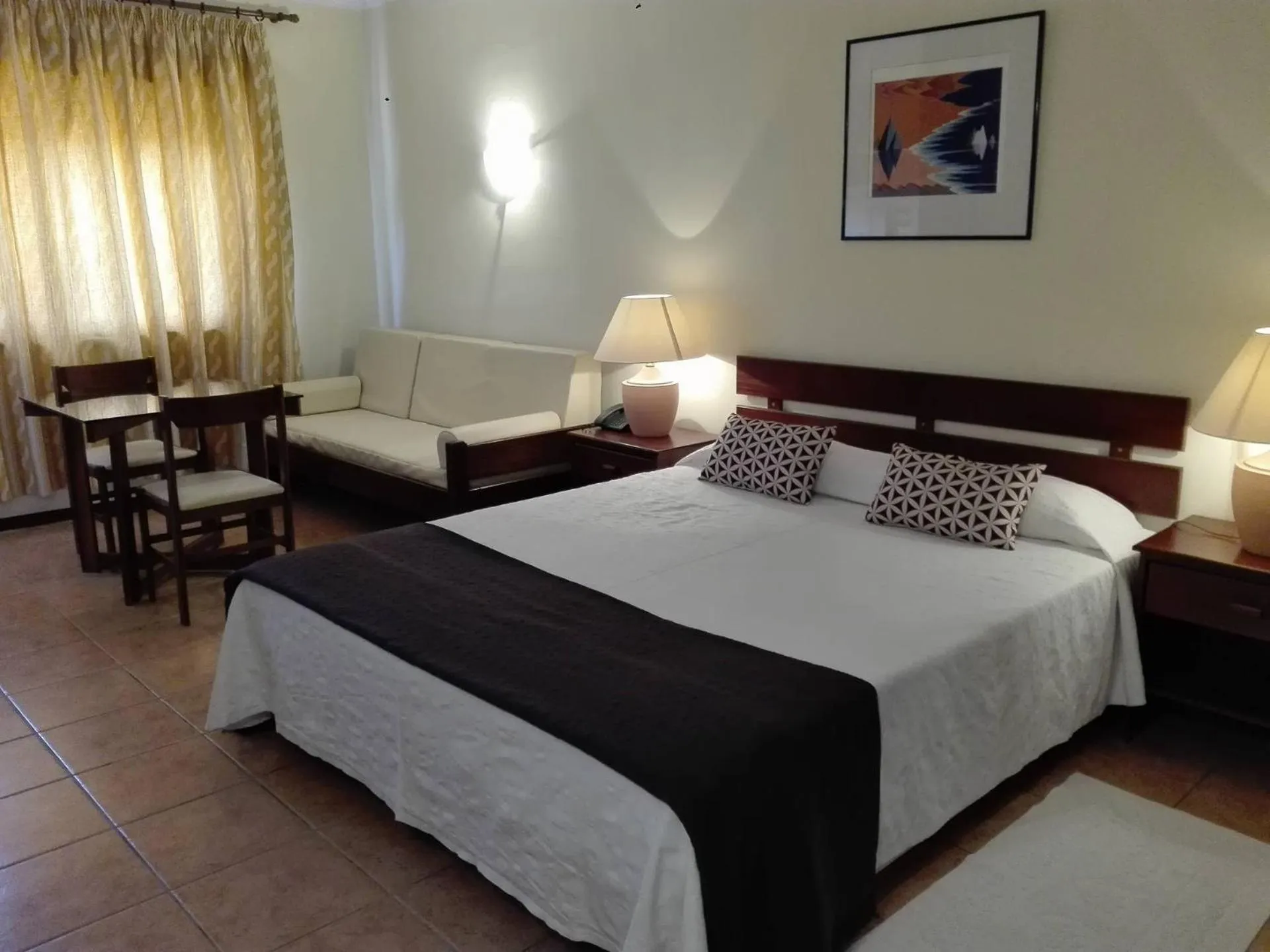 Bedroom, Bed in Apartamentos da Balaia