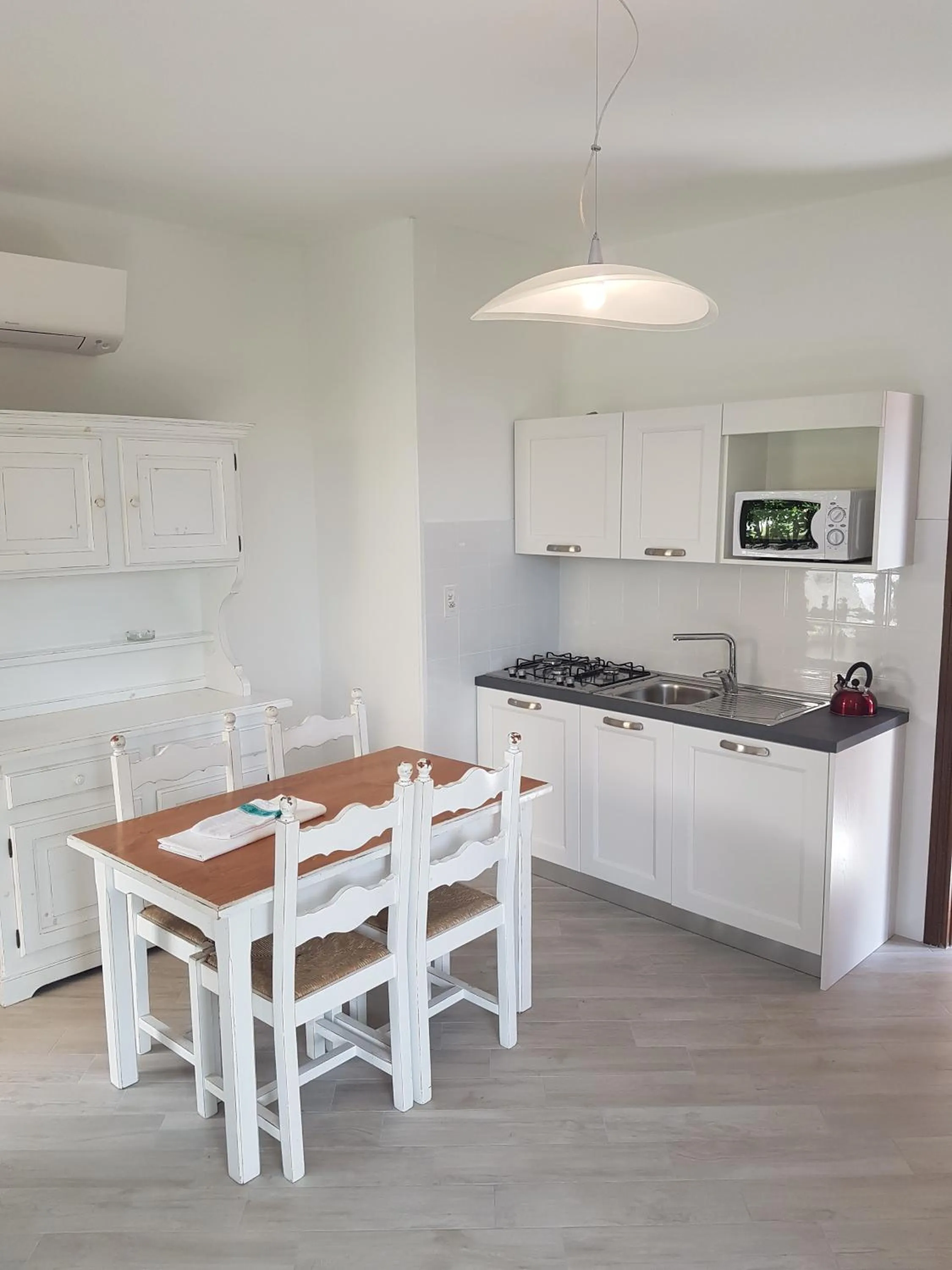 Kitchen or kitchenette in Residence La Meridiana