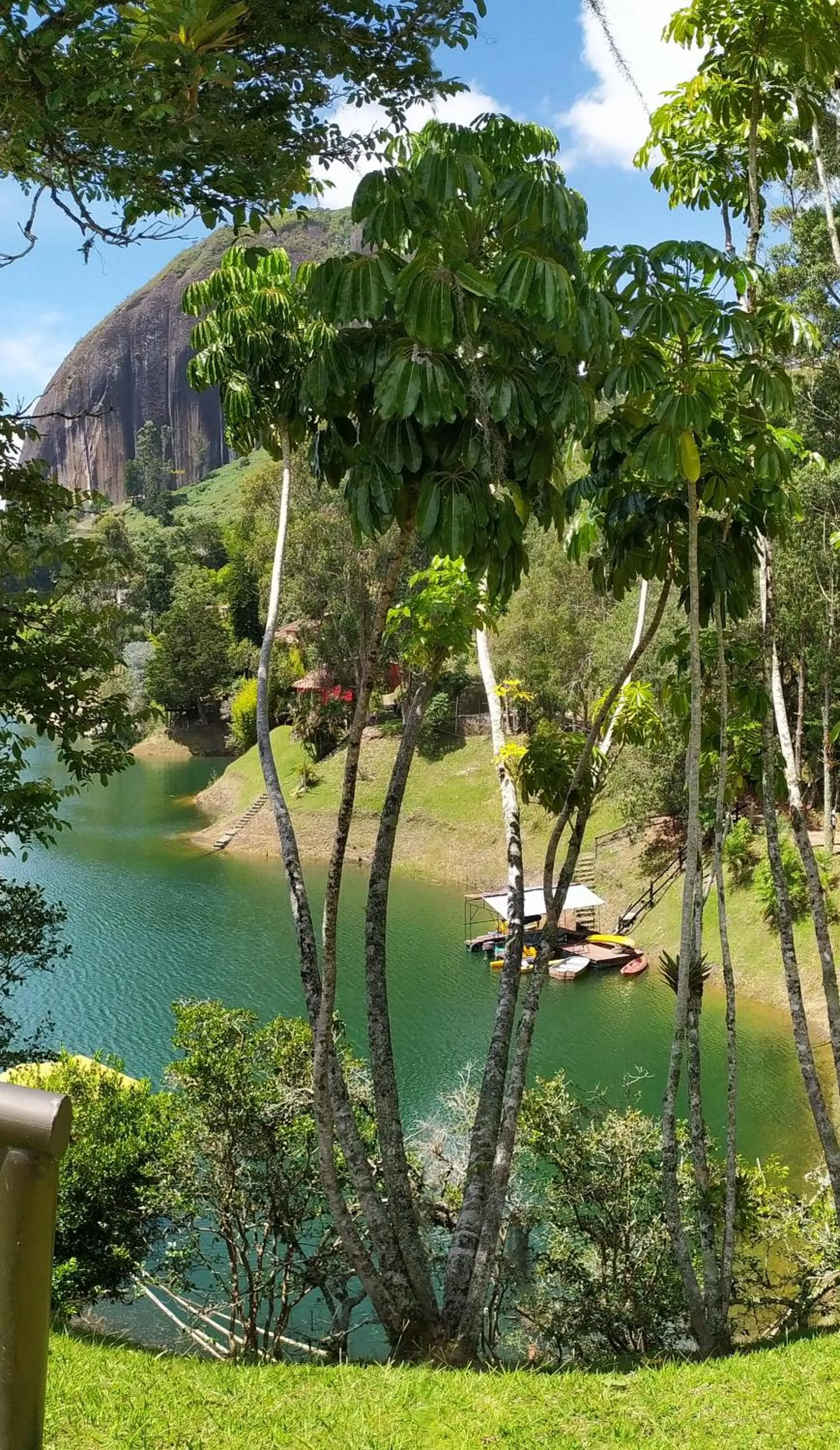 Hiking in Ecolodge Bahia del Peñón