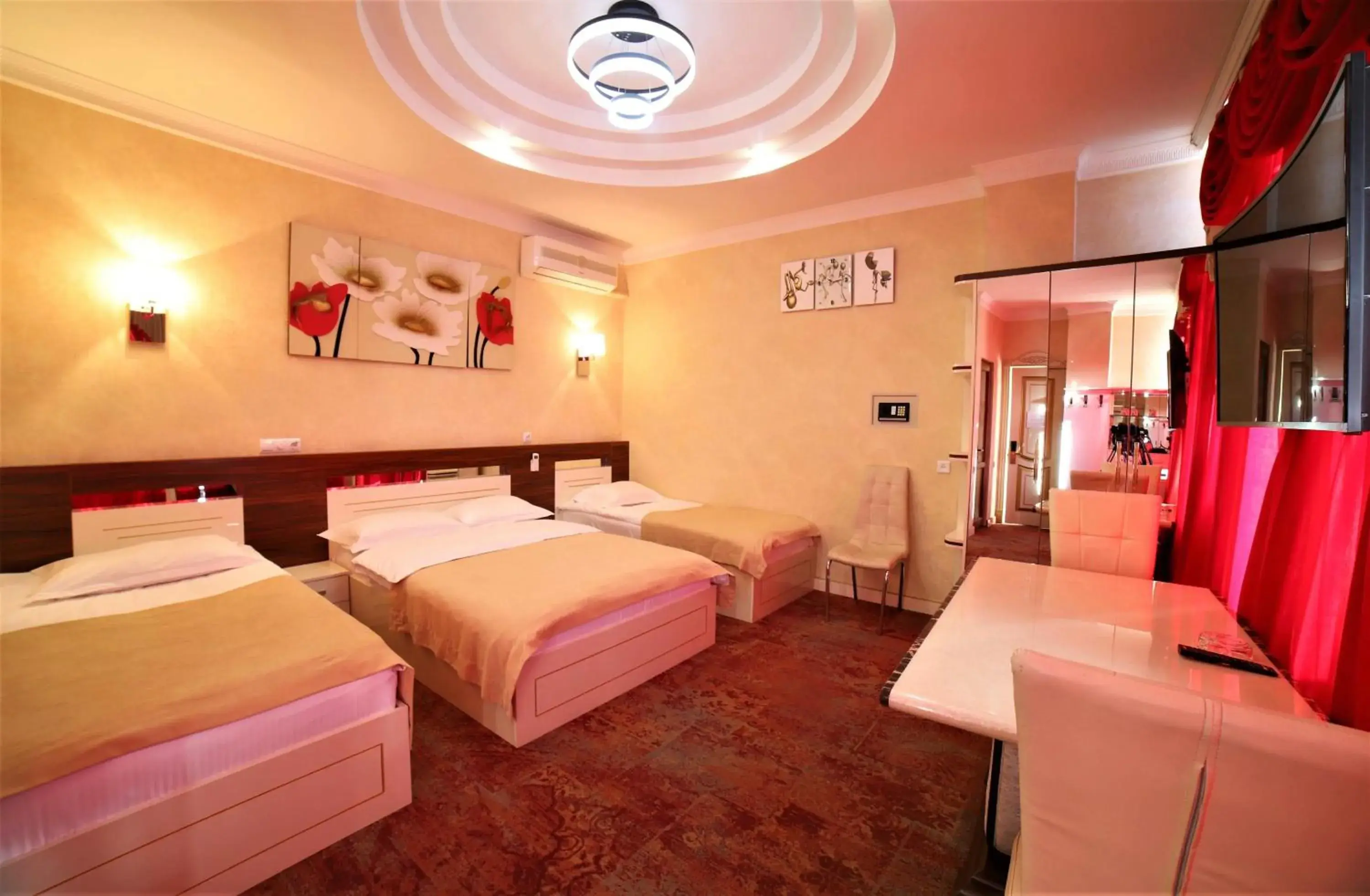 Classic Quadruple Room in Hotel Agava Classic Quadruple Room in Hotel Agava