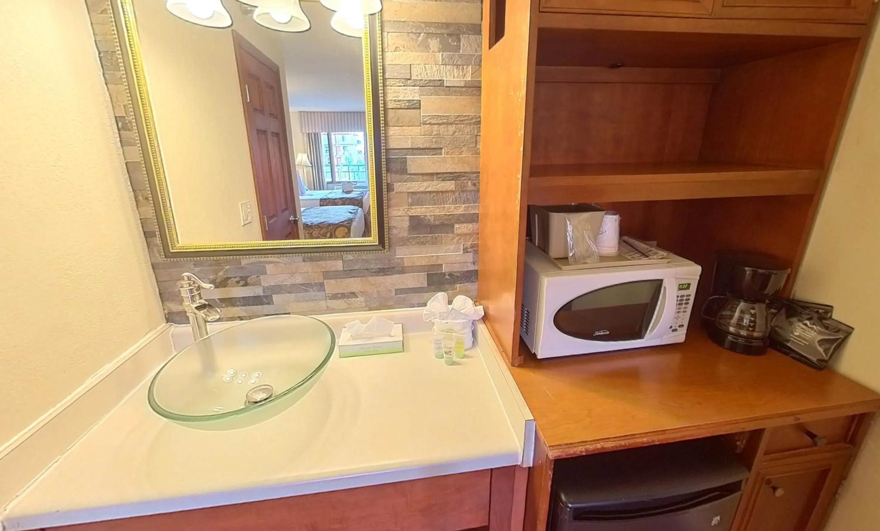 Bathroom in Arbors at Island Landing Hotel & Suites