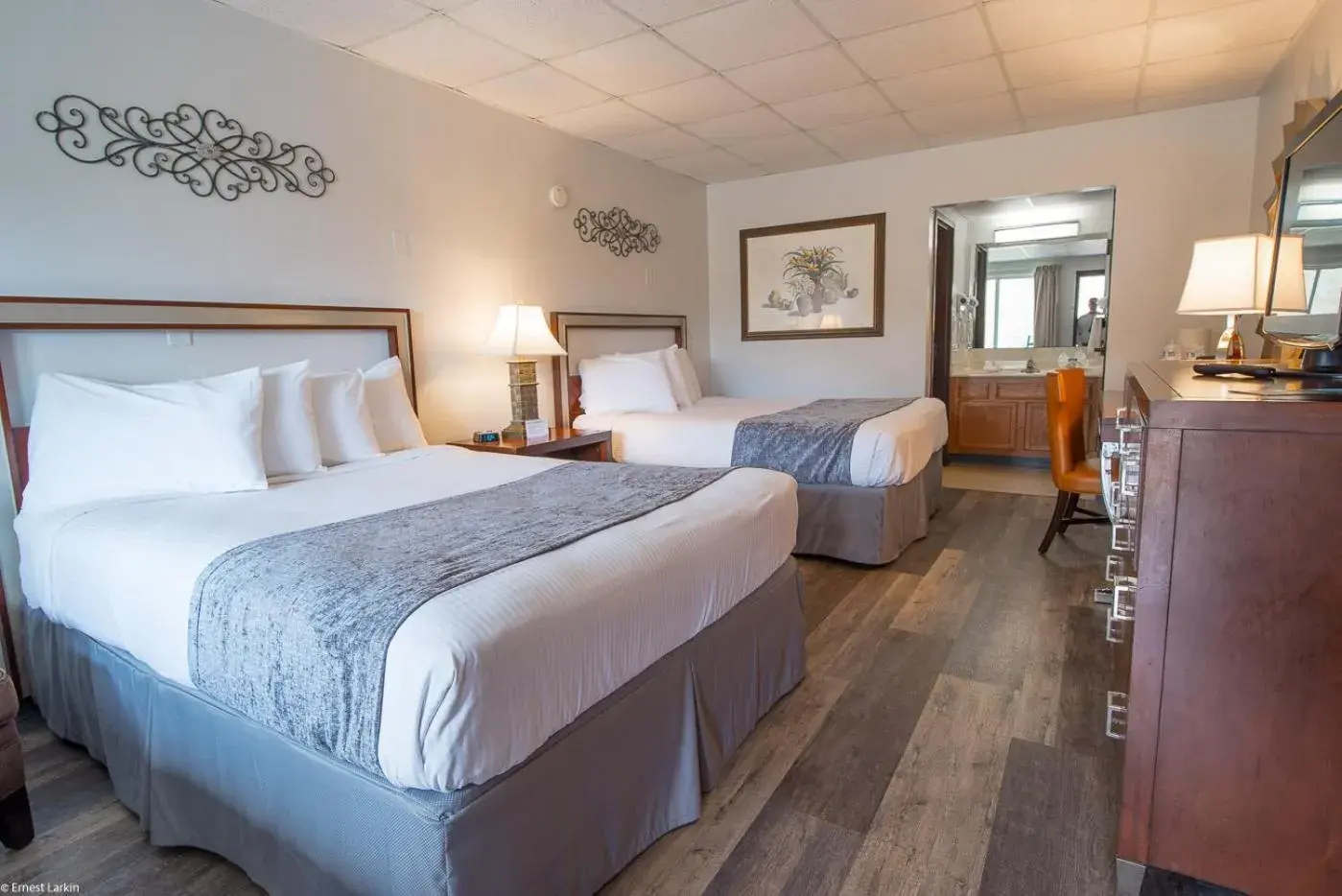 Double Room with Terrace in Townsend River Breeze Inn Double Room with Terrace in Townsend River Breeze Inn