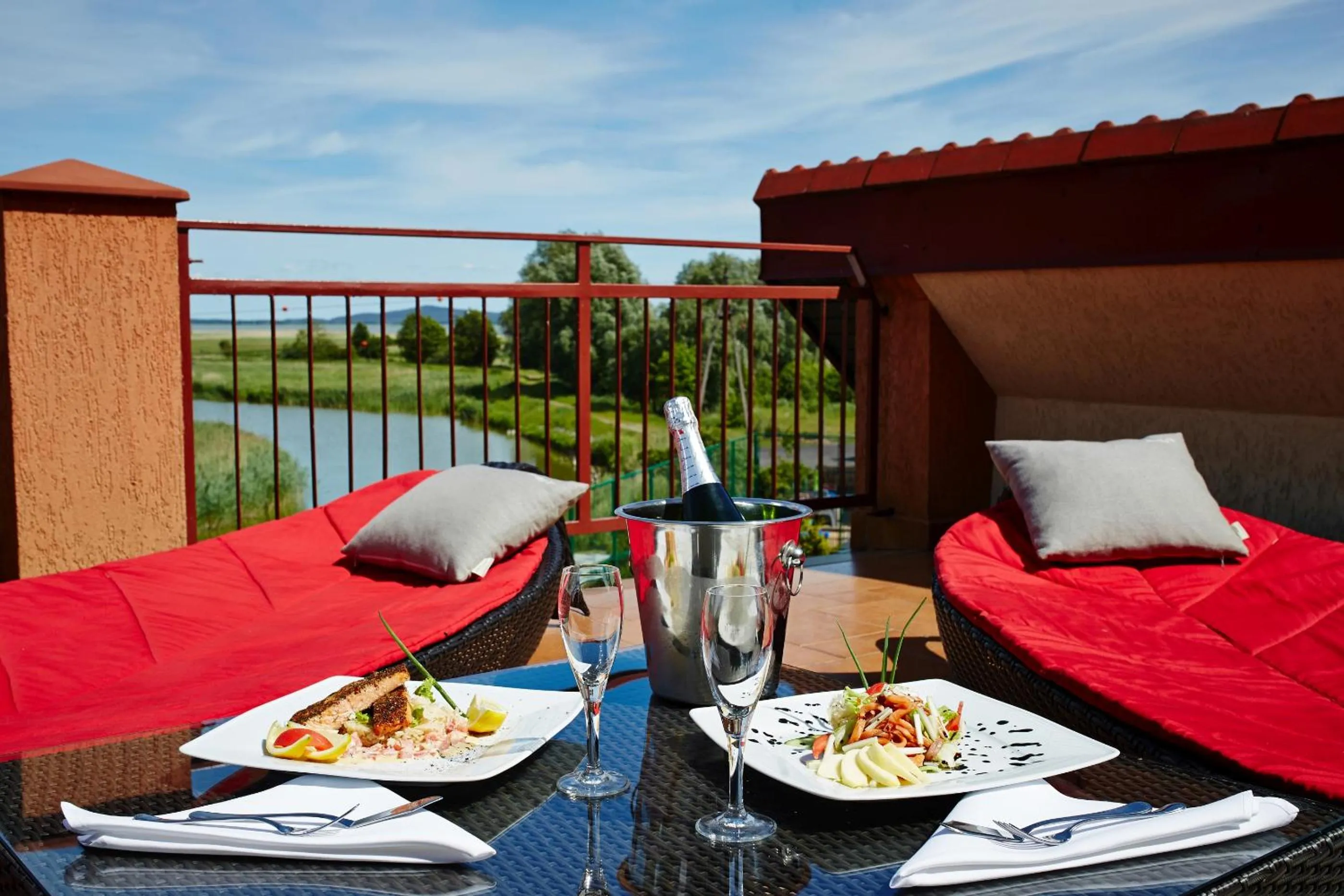 Food and drinks in Kormoran Medispa