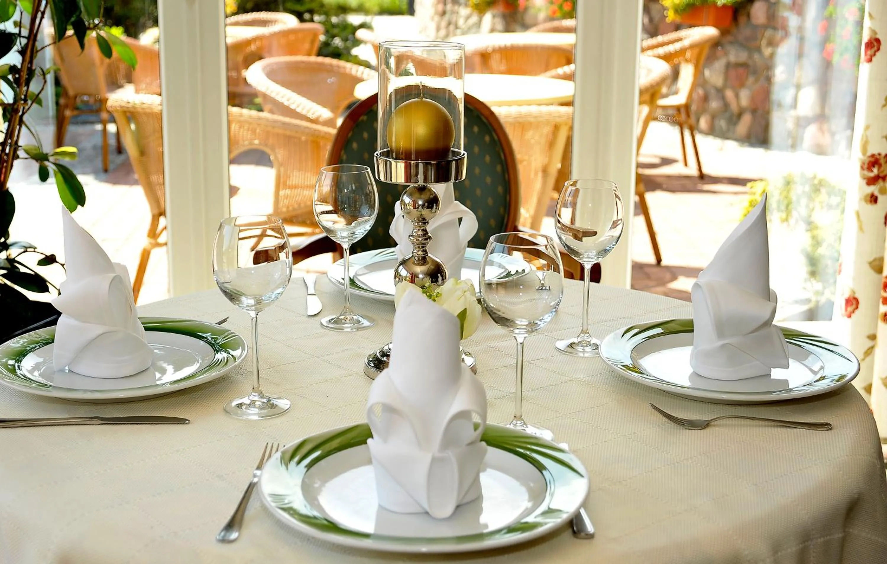 Restaurant/places to eat in Kormoran Medispa