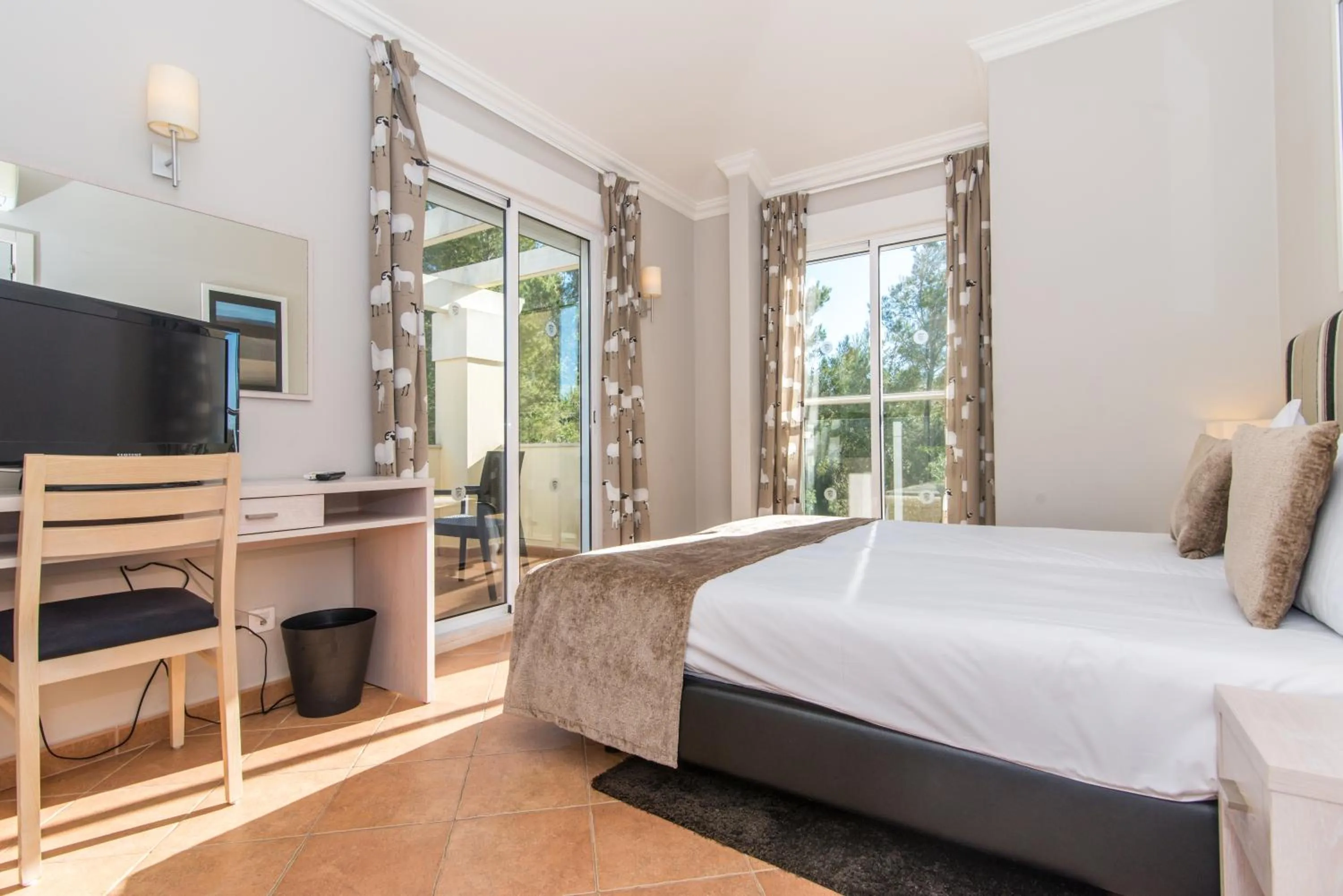 Photo of the whole room, Bed in Castro Marim Golfe and Country Club