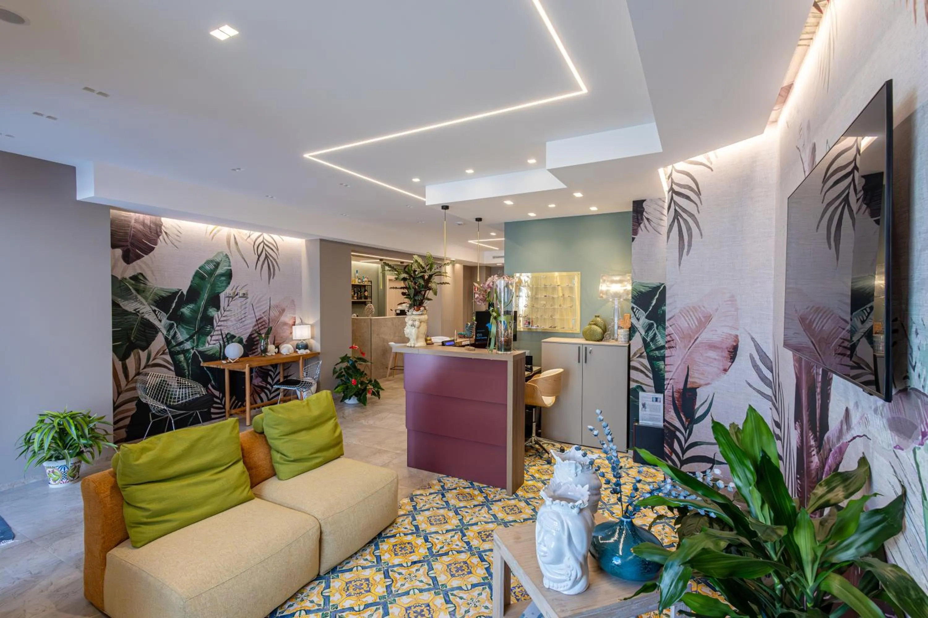 Communal lounge/ TV room in Hotel Vento del Sud