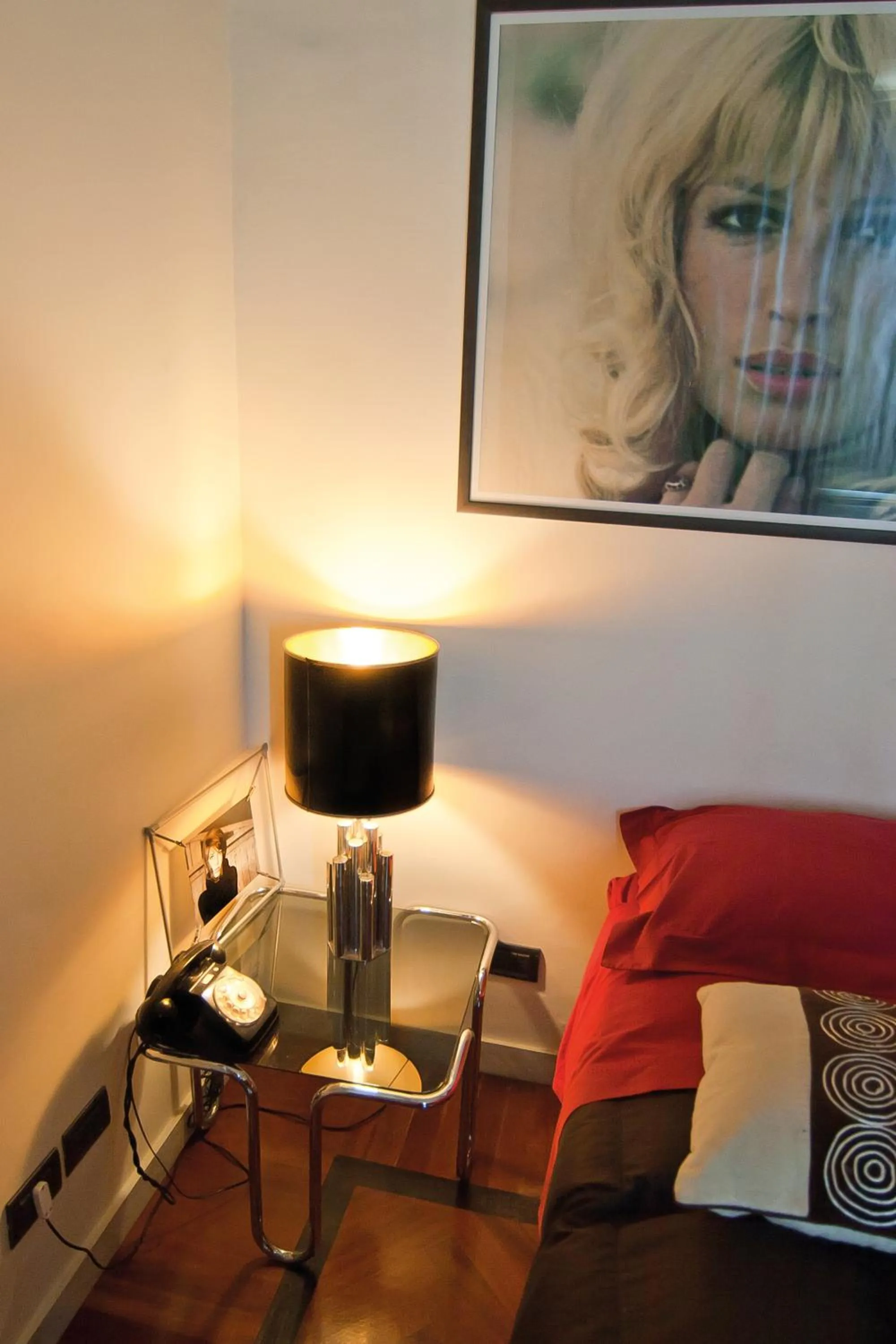 Decorative detail, TV/Entertainment Center in Il Boom B&B