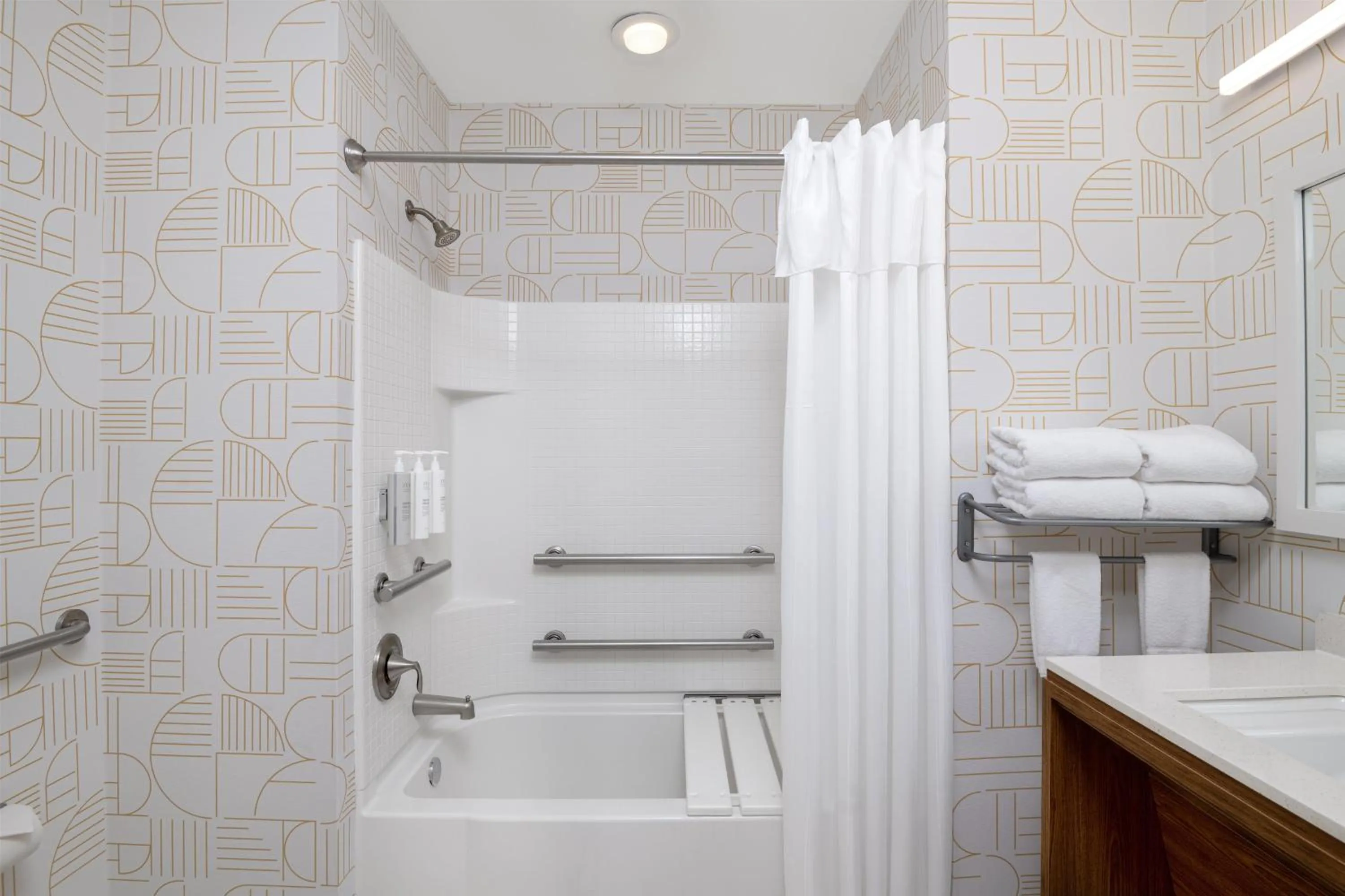 Bathroom in Home2 Suites by Hilton Biloxi/North/D'Iberville