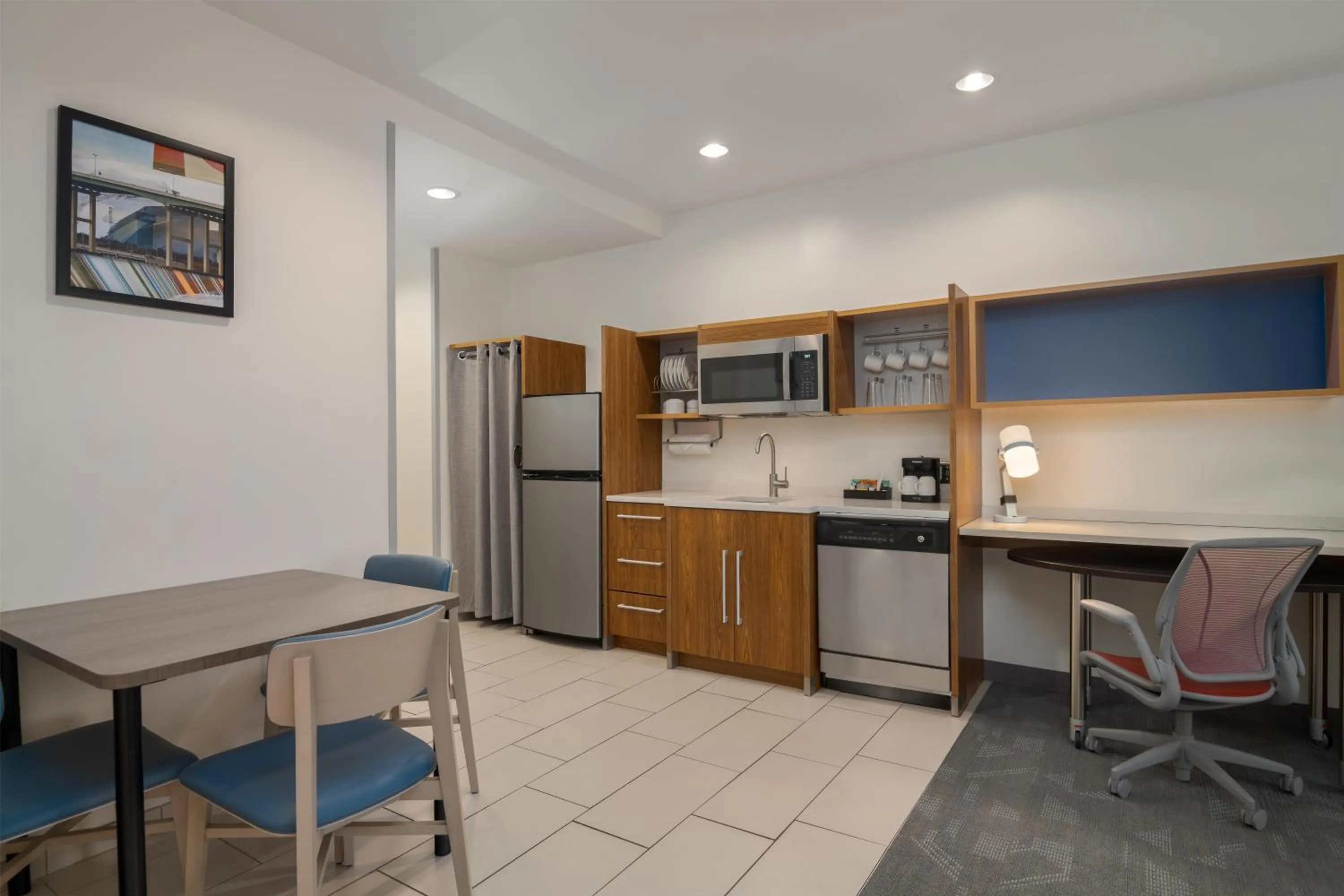 Kitchen or kitchenette in Home2 Suites by Hilton Biloxi/North/D'Iberville